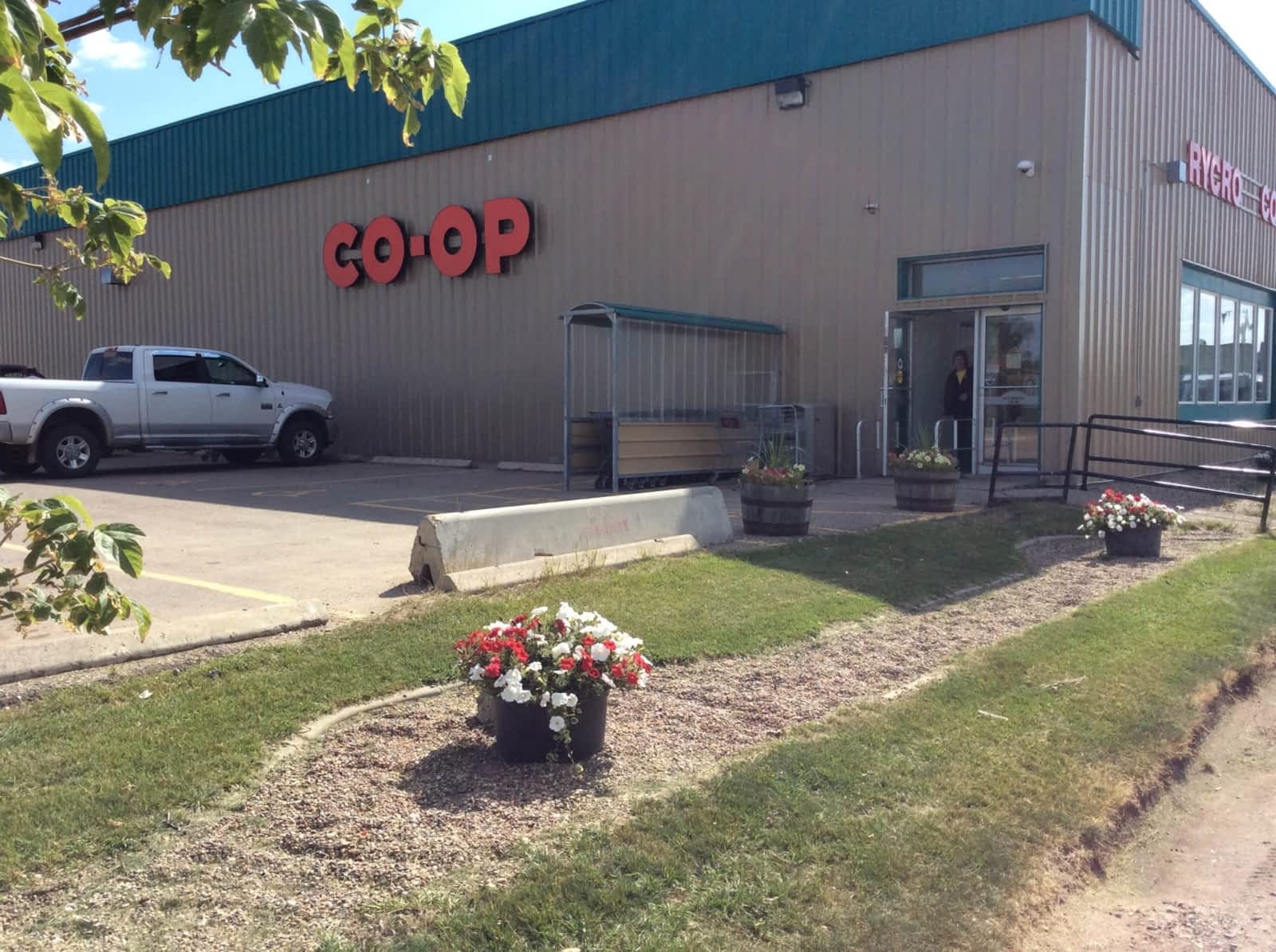 New Horizon Co Op Opening Hours 9831 100 Ave Grande Prairie Ab