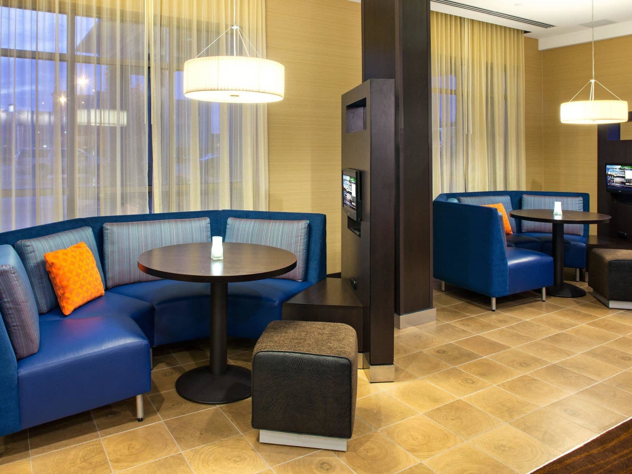 photo Courtyard by Marriott London