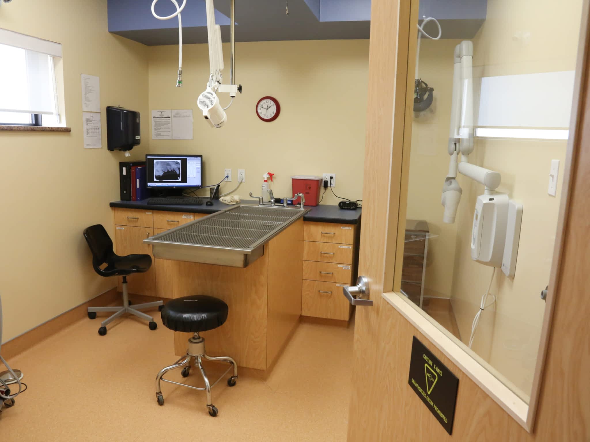 Dawson Creek Veterinary Clinic Ltd Dawson Creek, BC 238 116 Ave