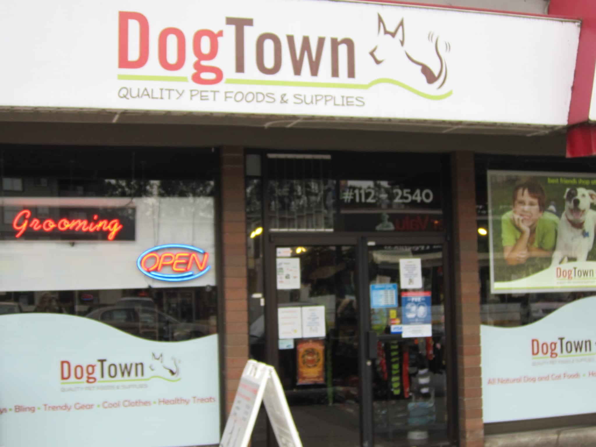 photo Dogtown Quality Pet Food & Supplies