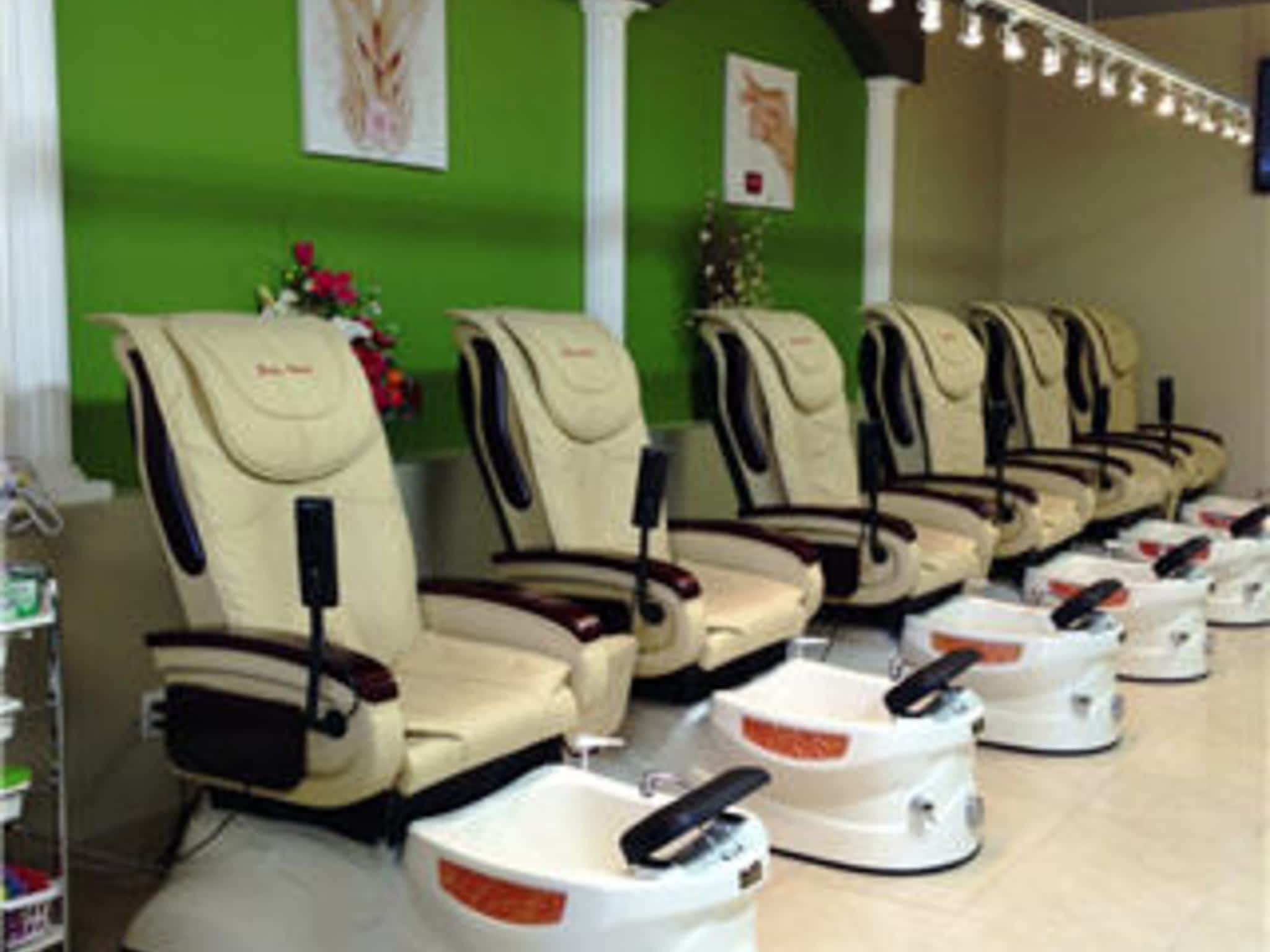 photo Binh's Nail Ltd