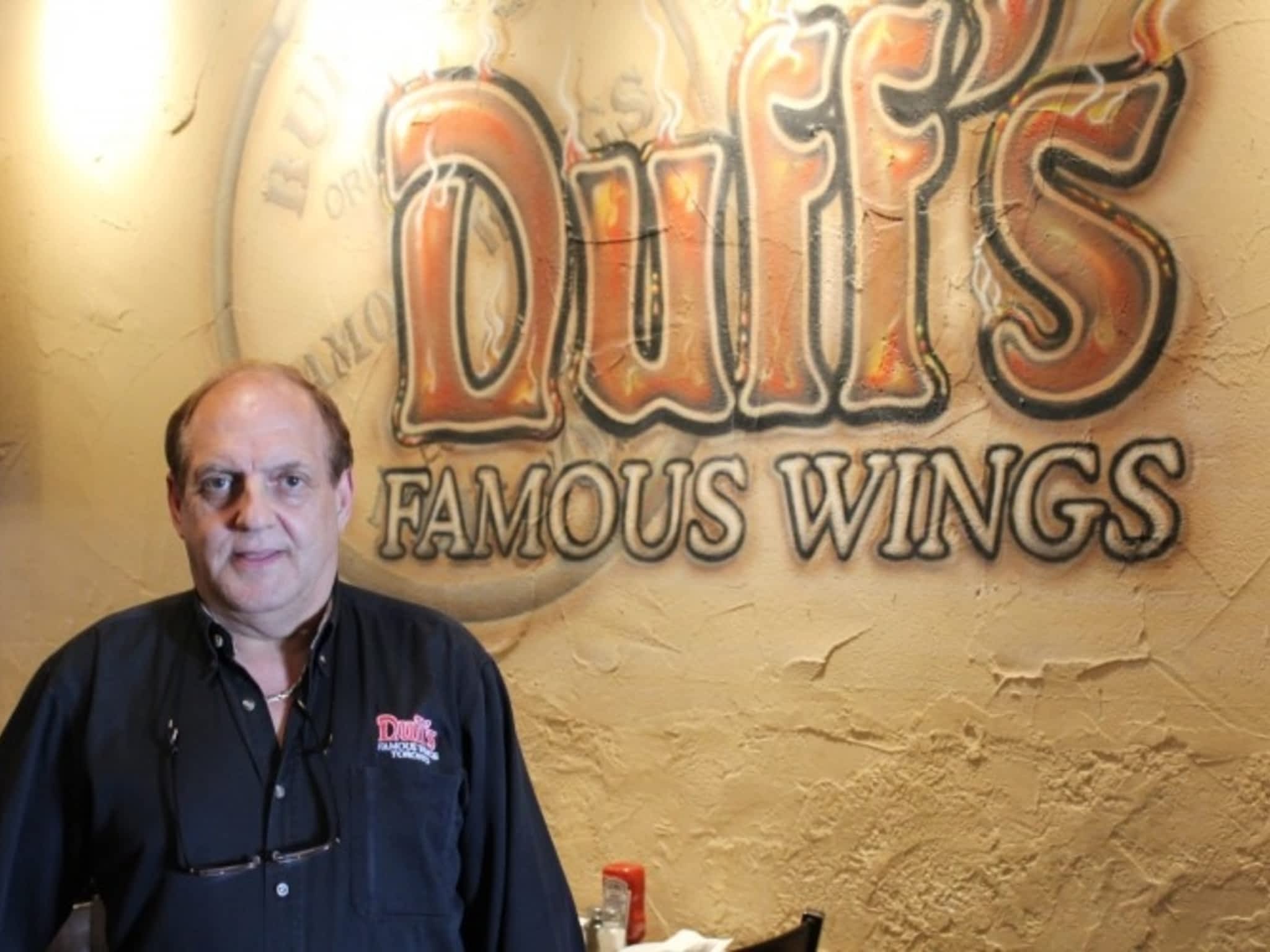 photo Duff's Famous Wings