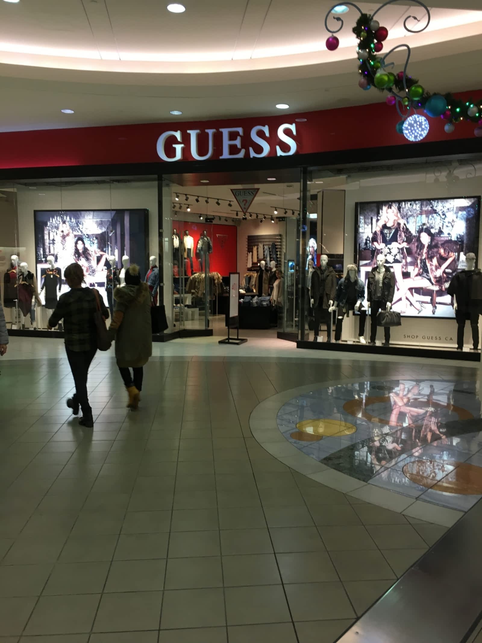 shop guess