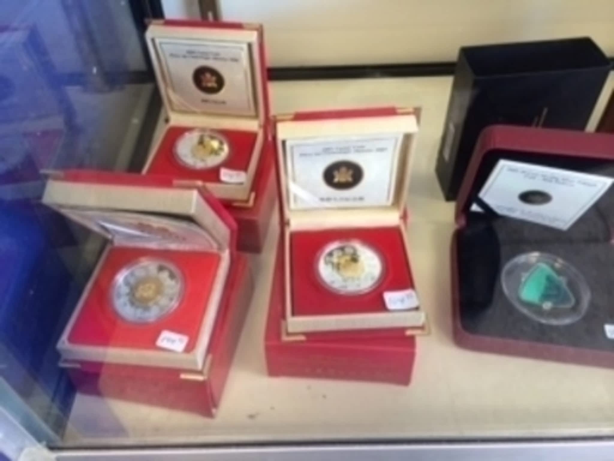 photo Universal Coins