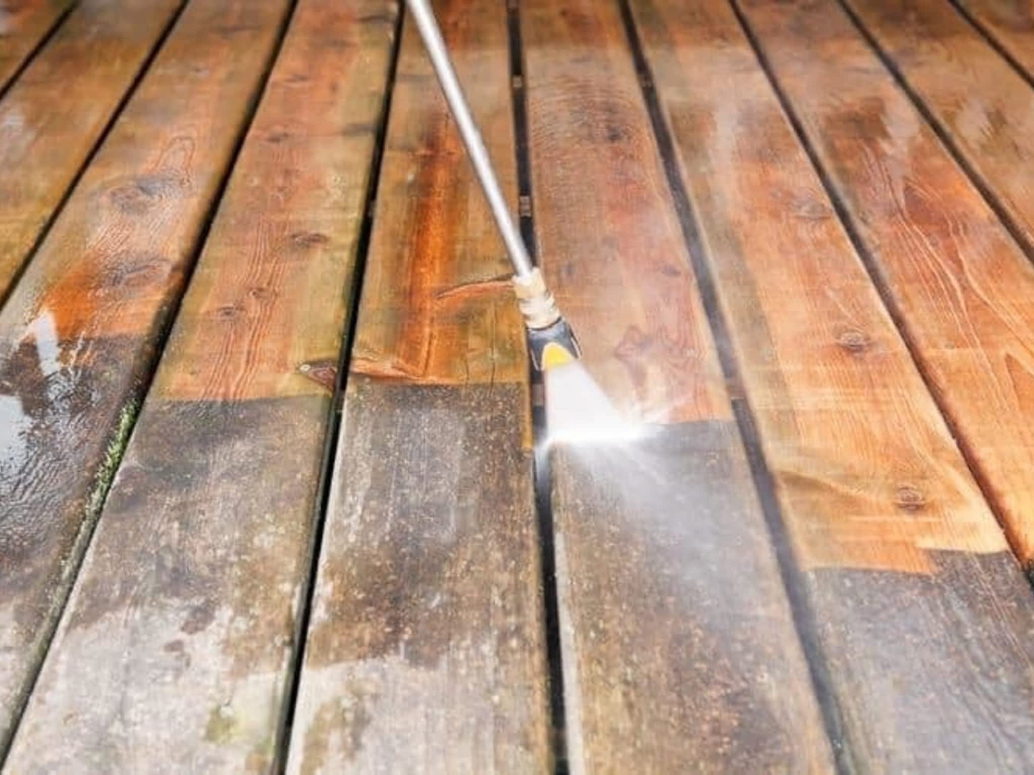 photo Lighthouse Windows