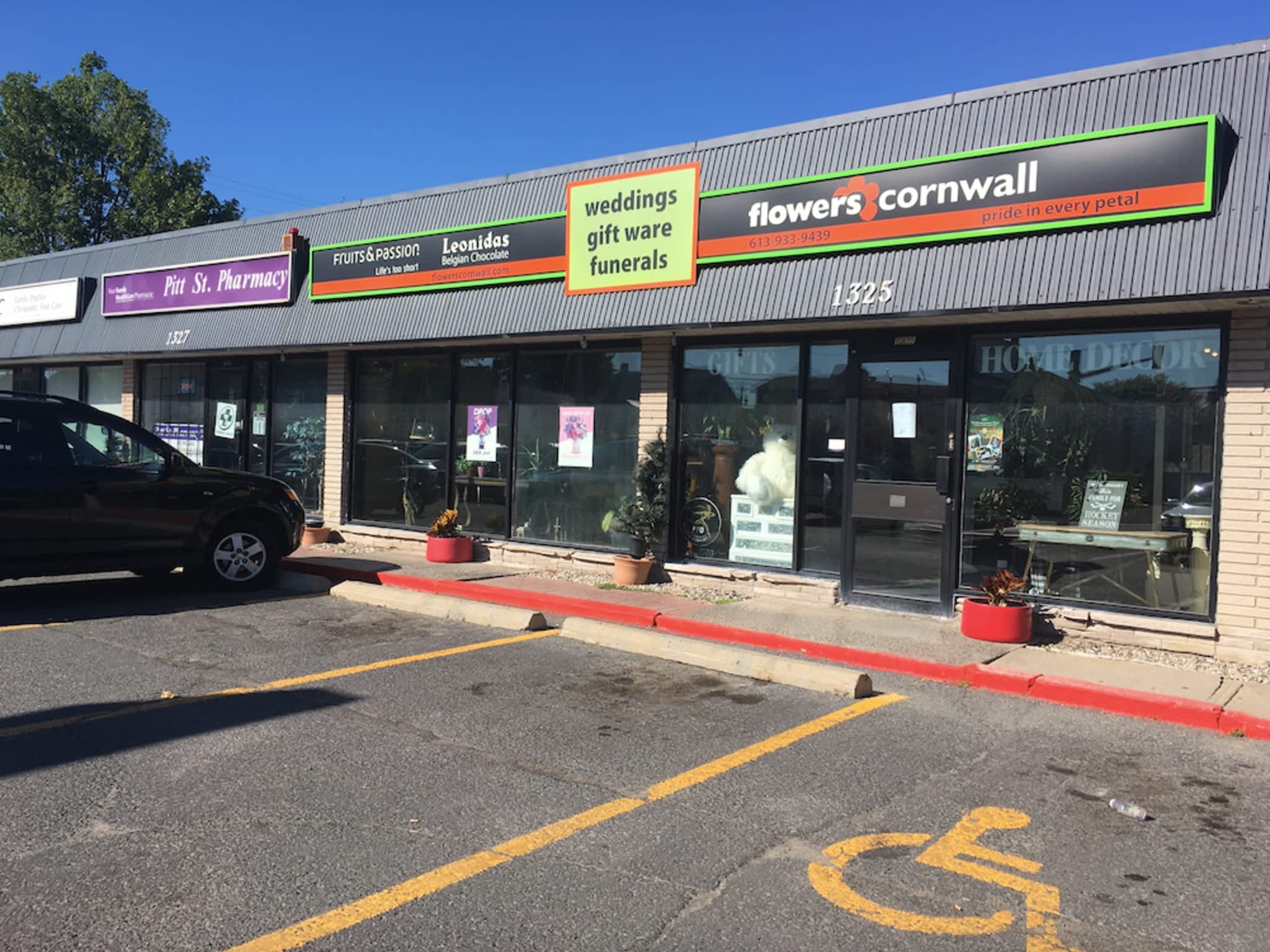 photo Flowers Cornwall Inc