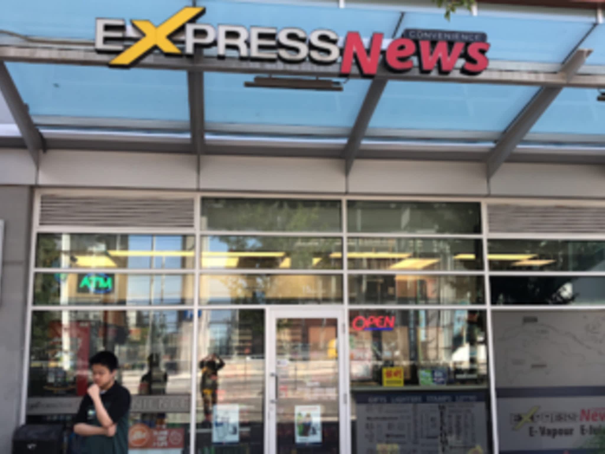 photo Express News Smoke Covenience Store