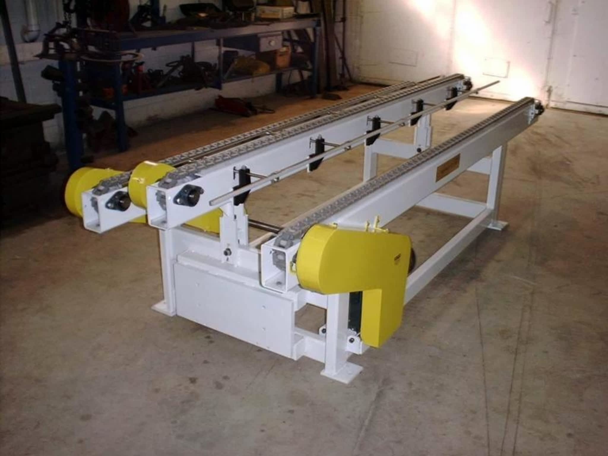 photo Momentum Conveyors