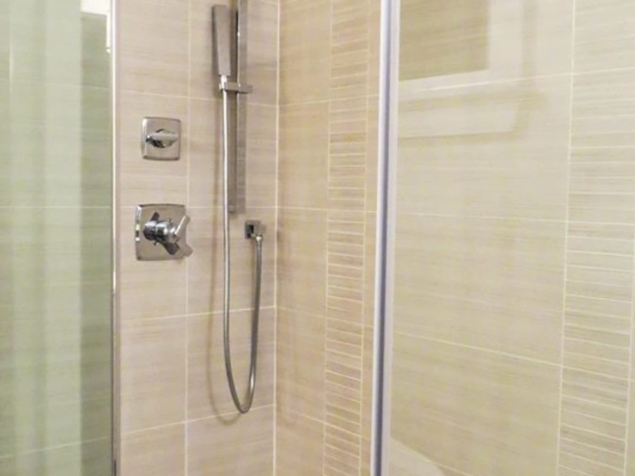 photo Queen Construction Ltd