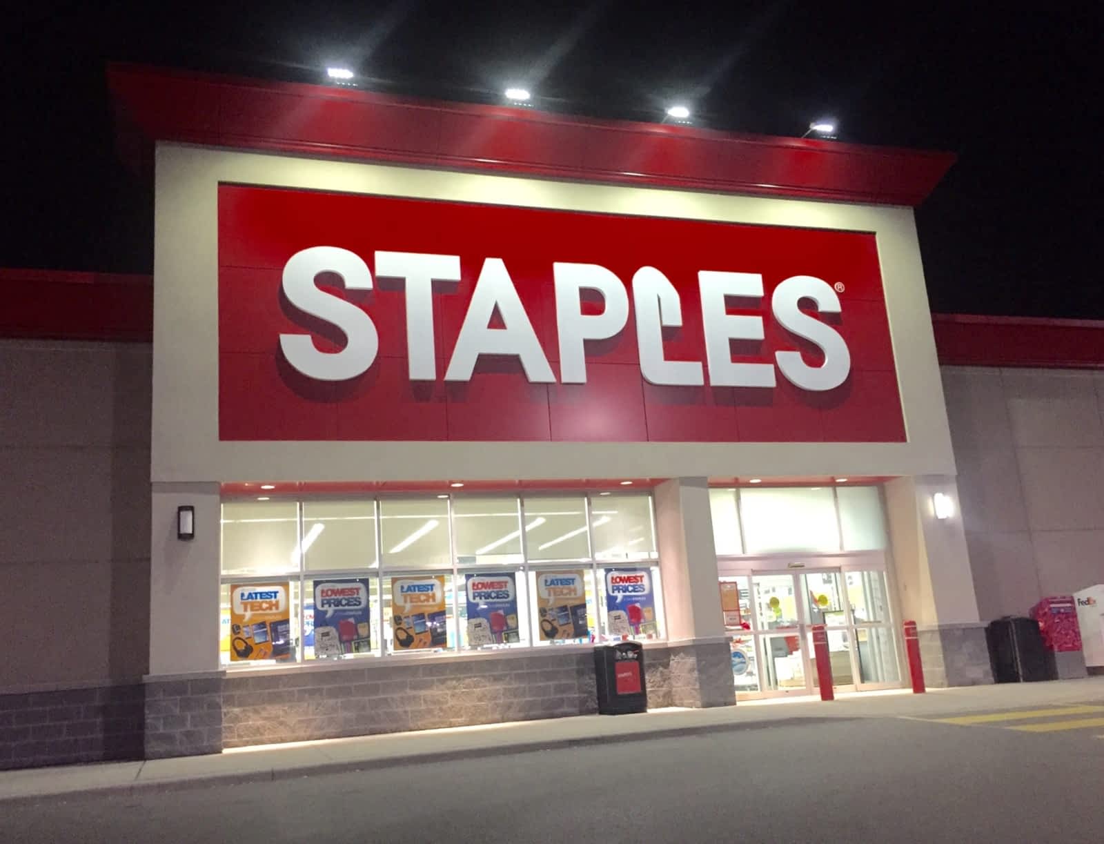 Staples Business Depot 410 Gibb, ON