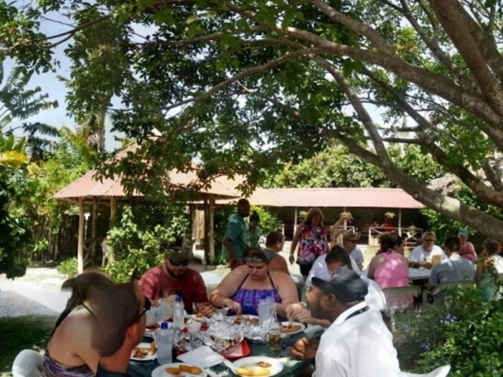 photo Admiral Bailey Tours Jamaica