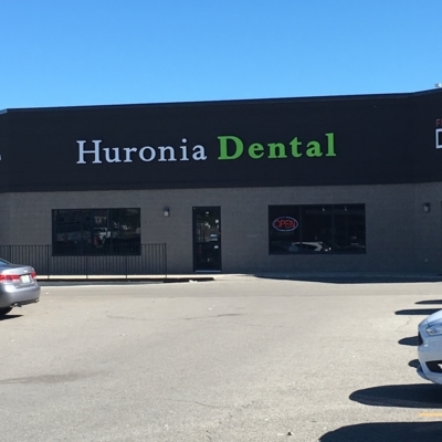 Huronia Dental - Dentistes