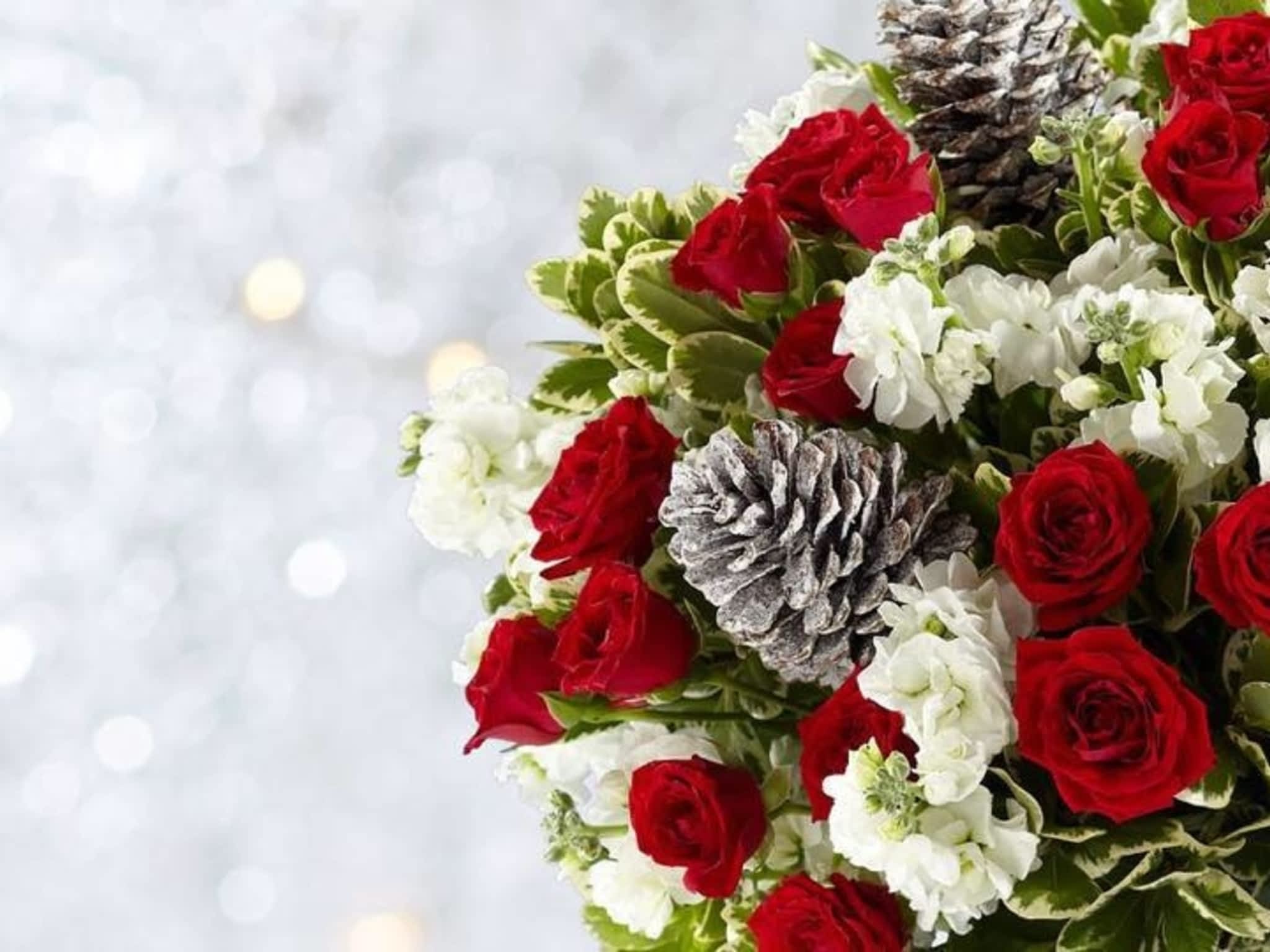 photo Petals & Presents