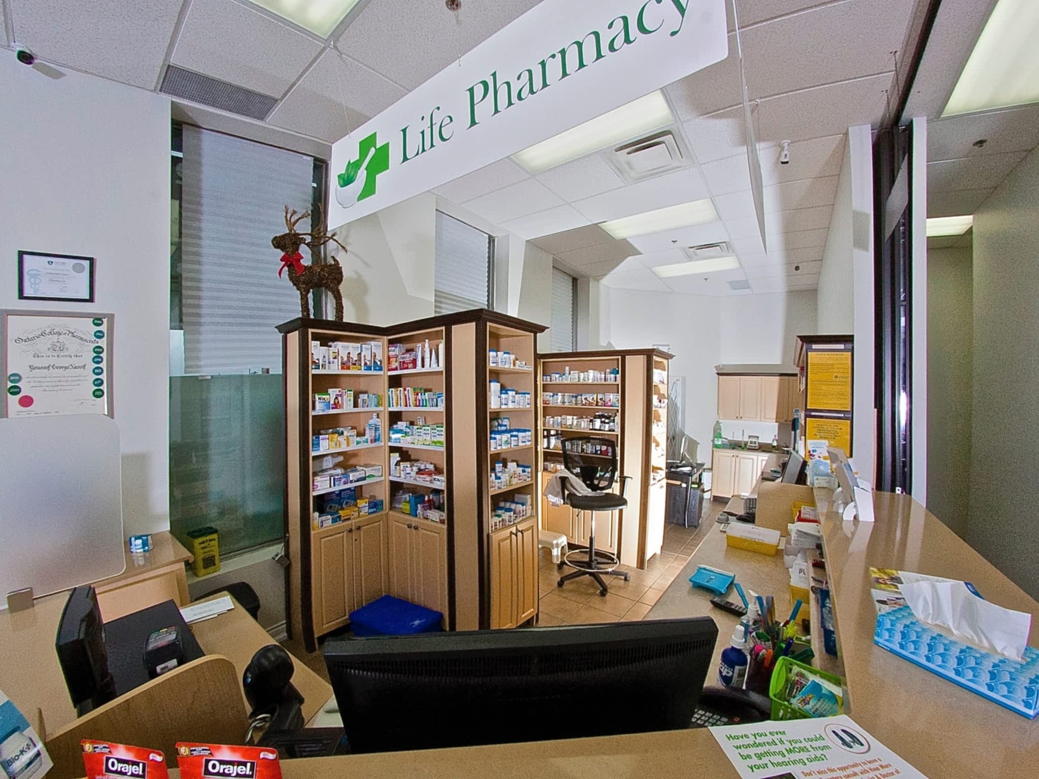 photo Life Pharmacy