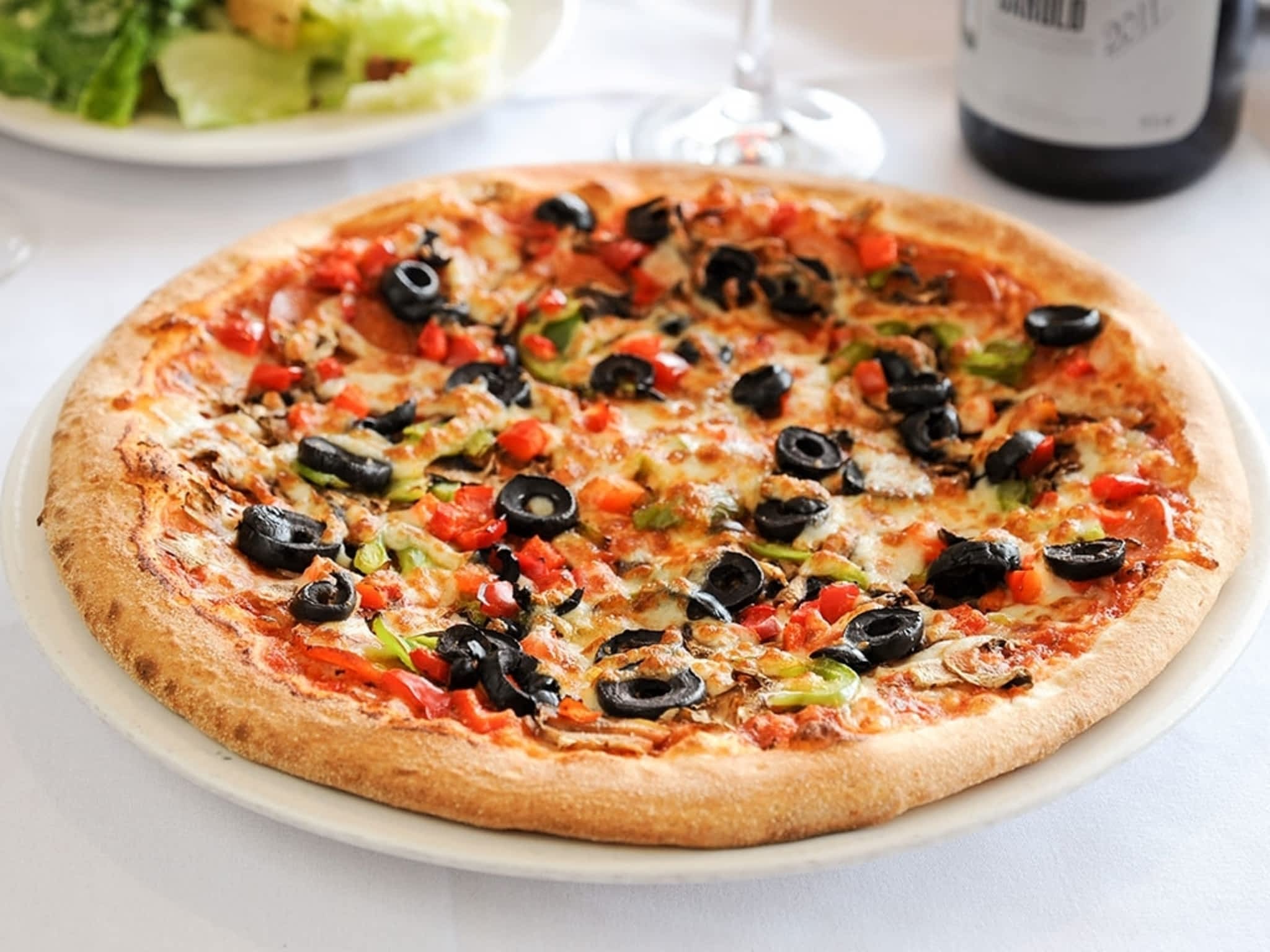 photo Il Paesano Pizzeria & Restaurant