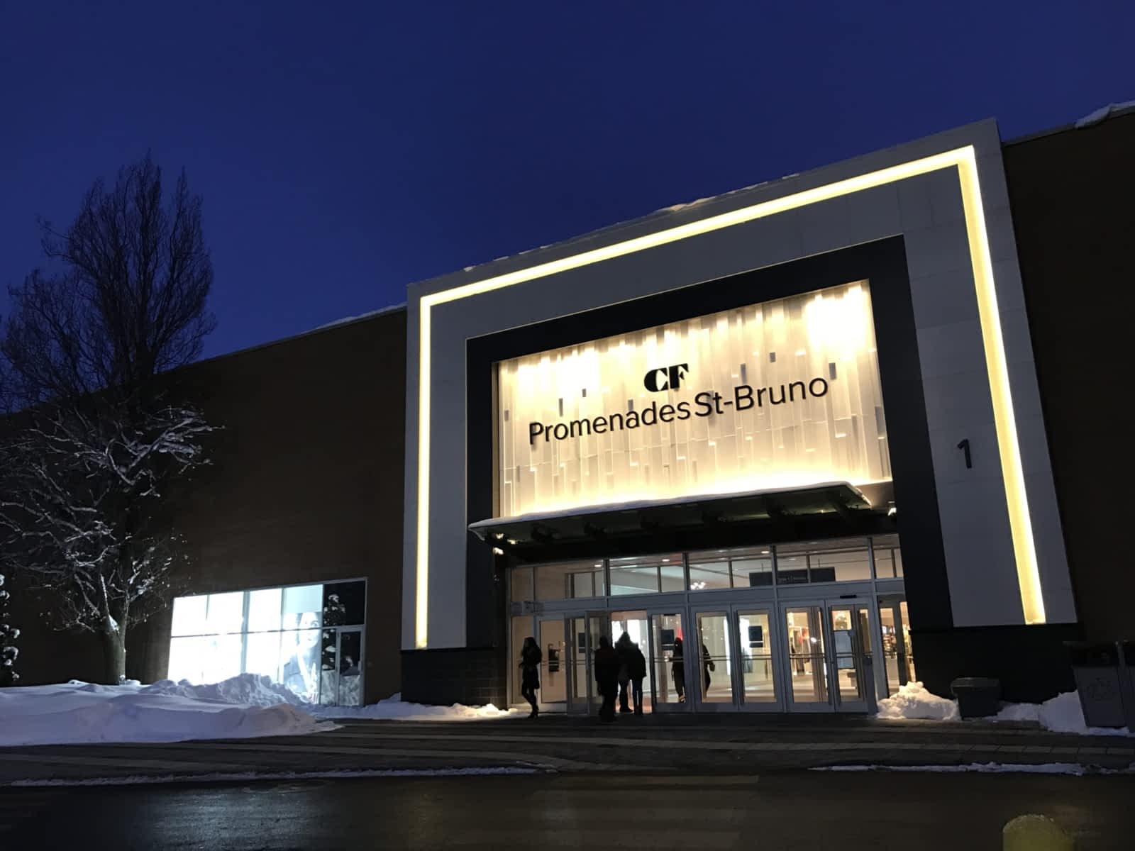 CF Promenades StBruno Opening Hours 1, Boulevard des Promenades