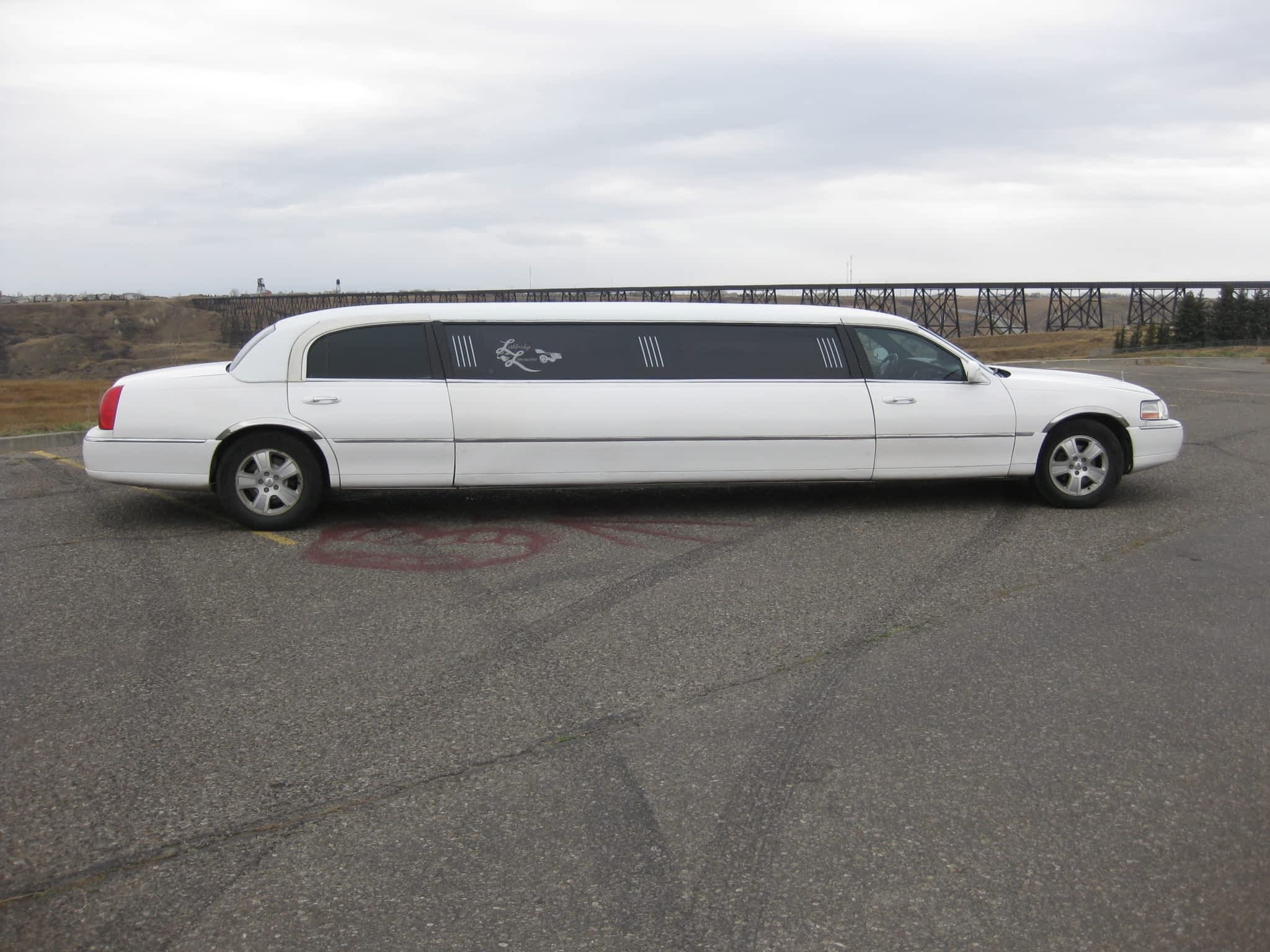 photo Lethbridge Limousine (1989) Ltd