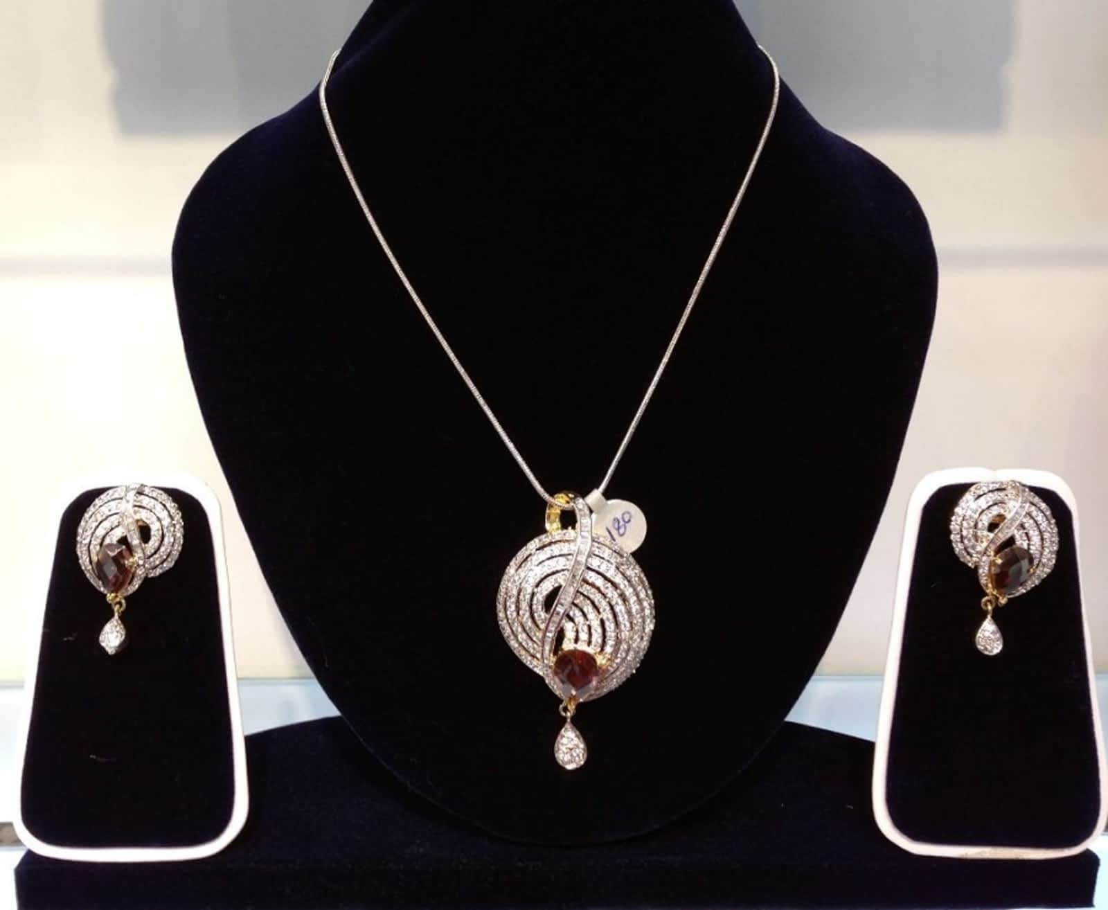the hut jewellery