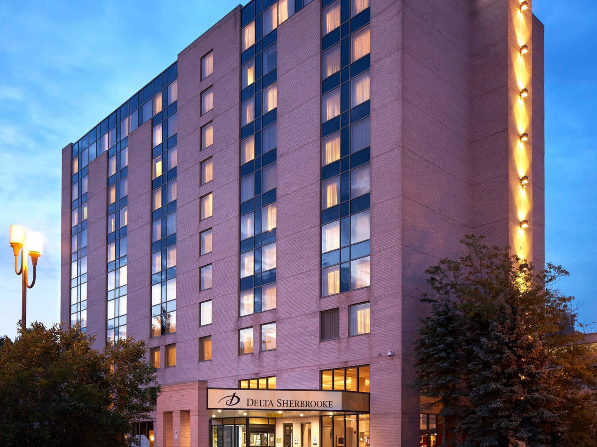photo Delta Hotels by Marriott Sherbrooke Conference Centre