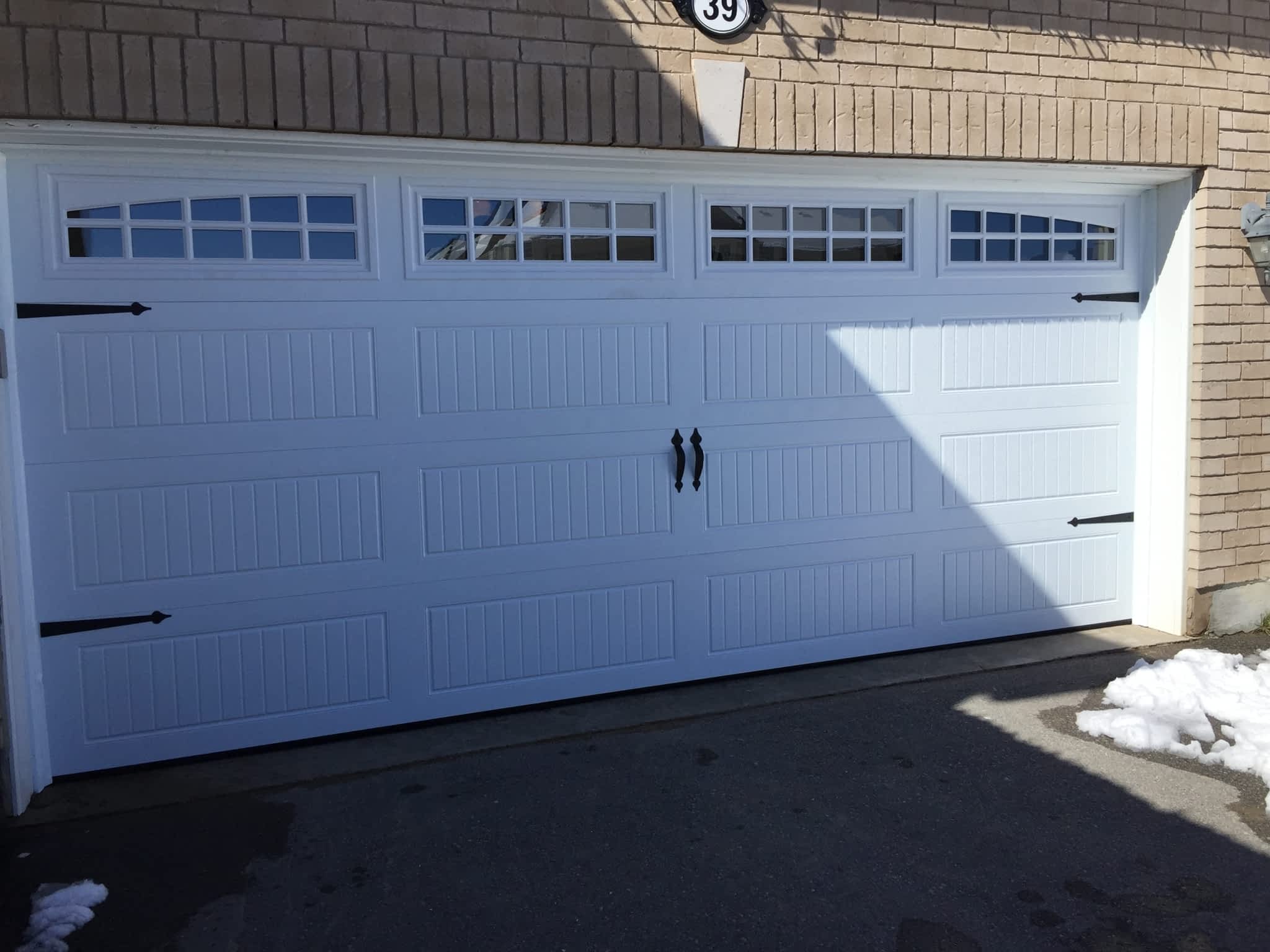 photo Nicole's Garage Door