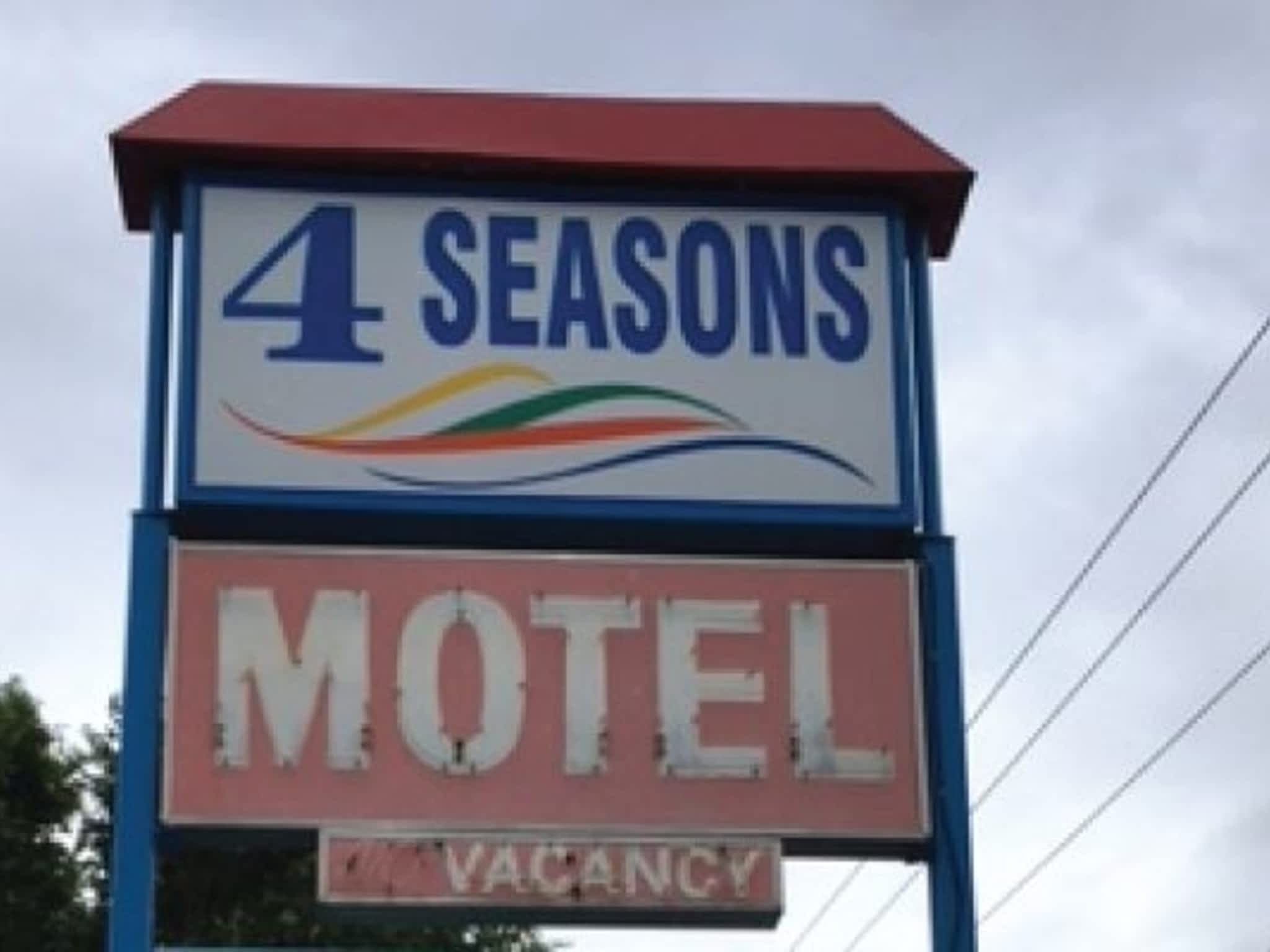 photo 4 Seasons Motel