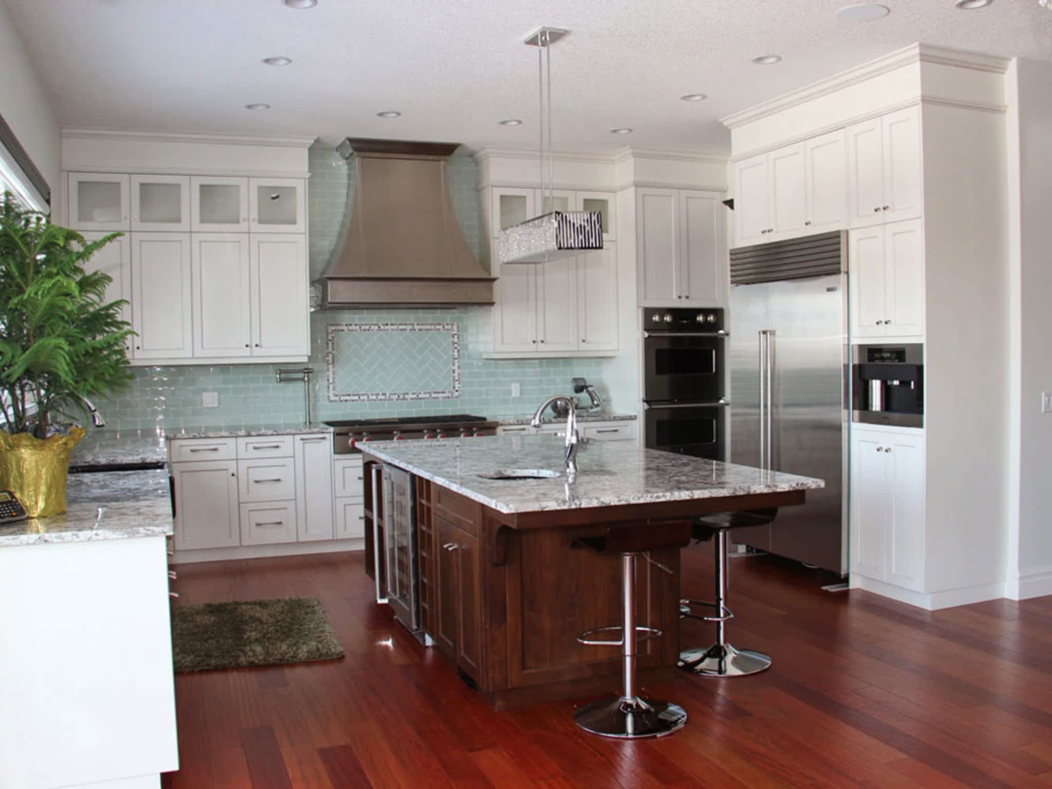 photo Devine Custom Homes