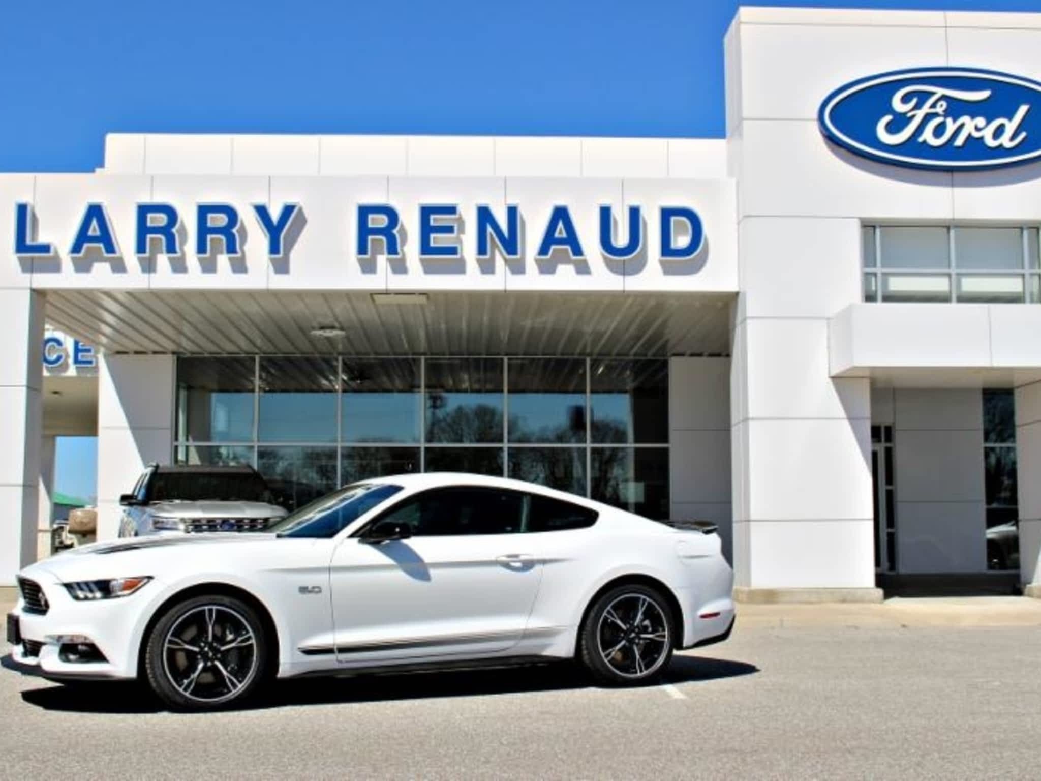 photo Larry Renaud's Ford Ltd