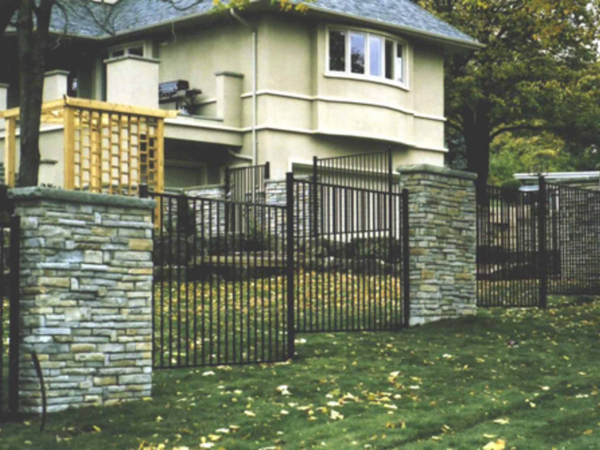 photo Firm Fence Inc