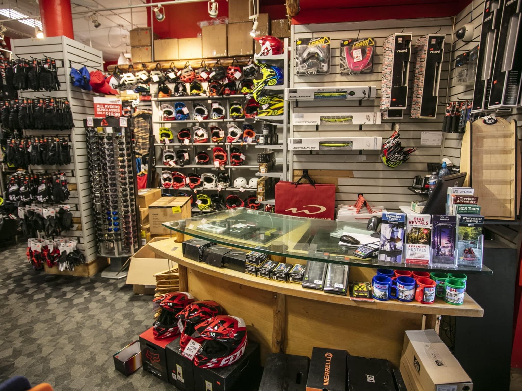 photo Whistler Blackcomb Outlet Store - Village