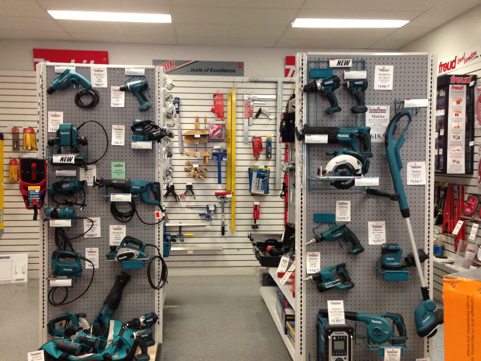 photo Timbertown Building Centres Ltd