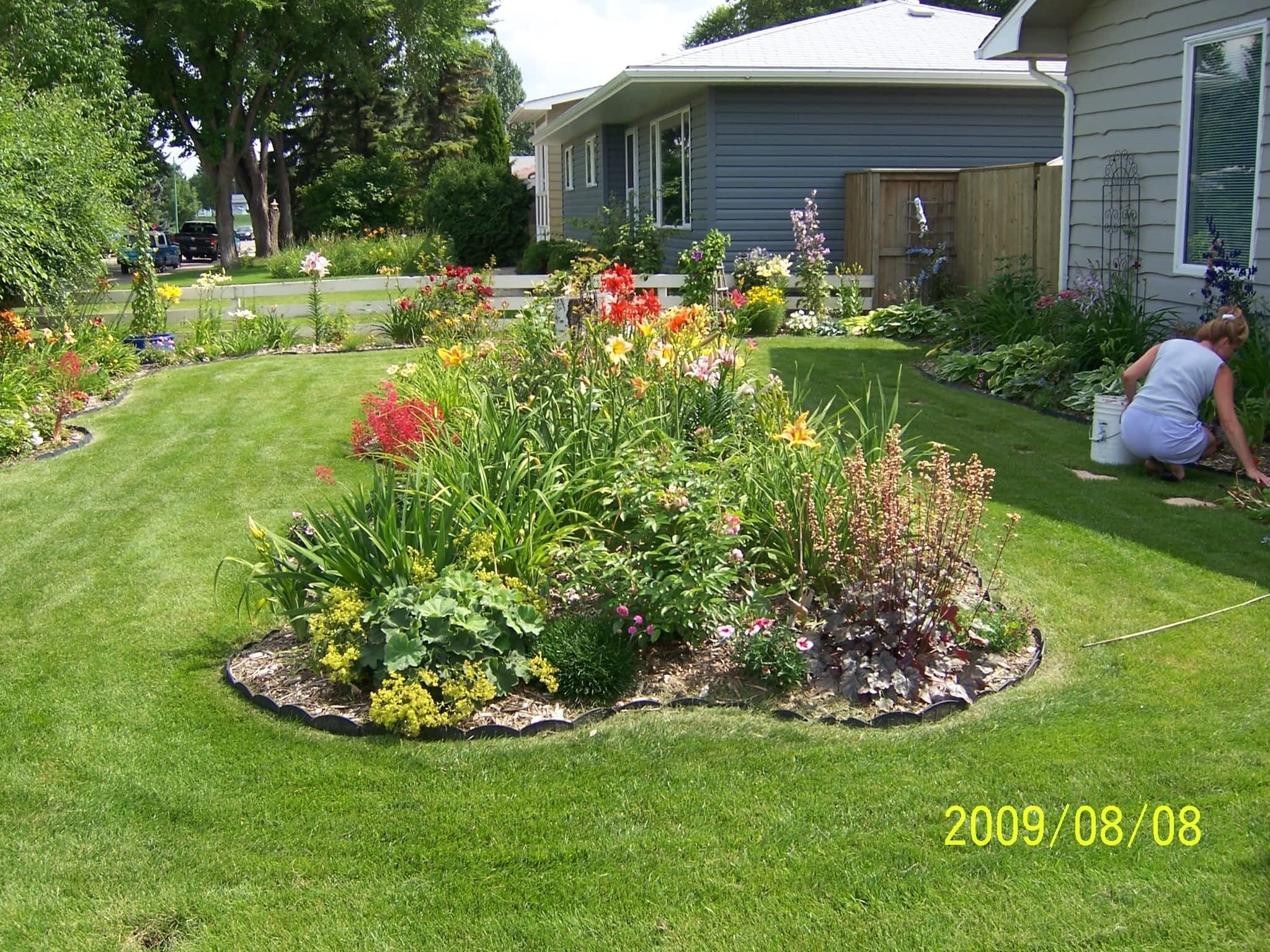 photo Vel's Yardwork & Small Landscaping Projects