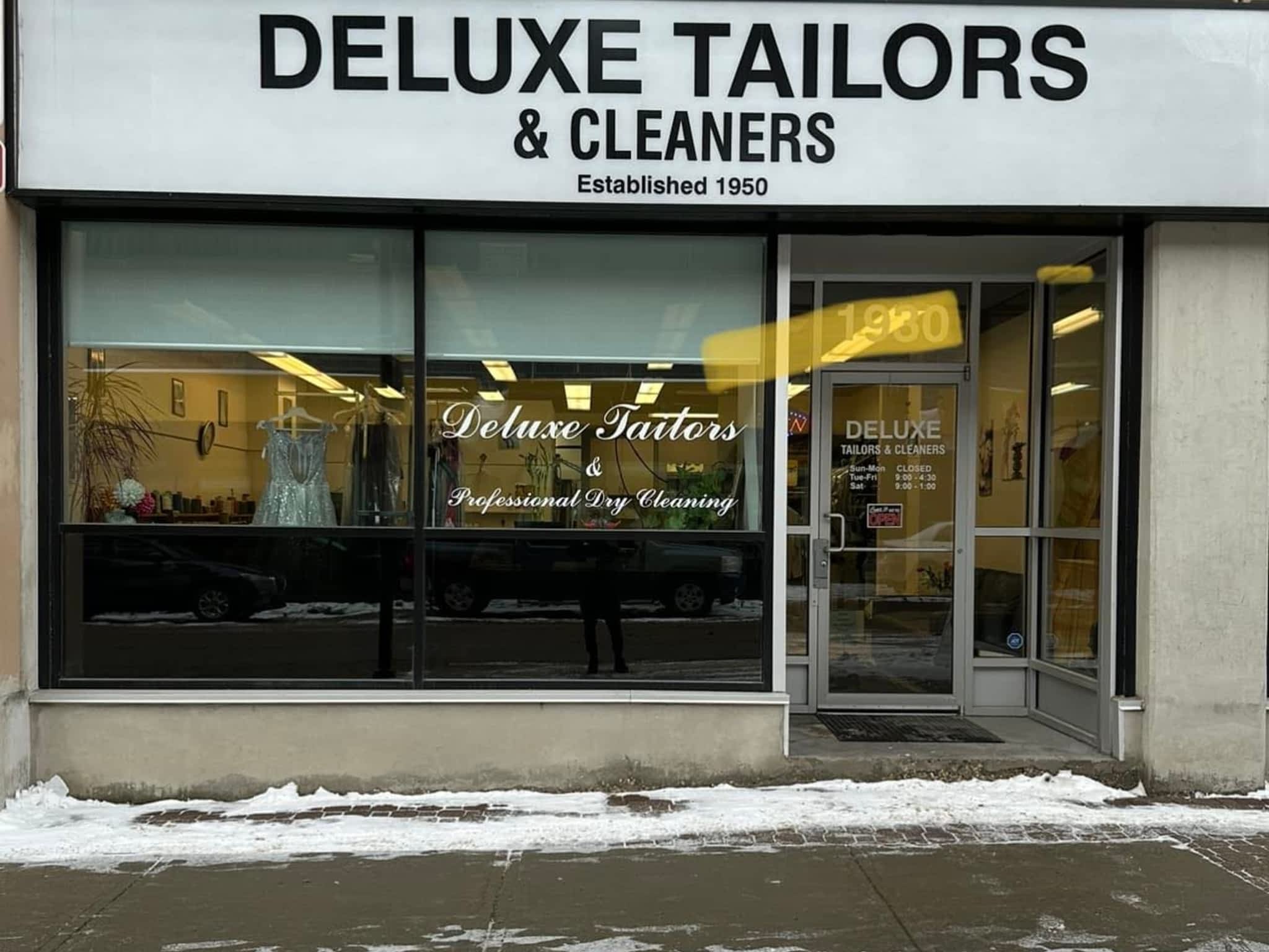 photo Deluxe Tailors & Cleaners