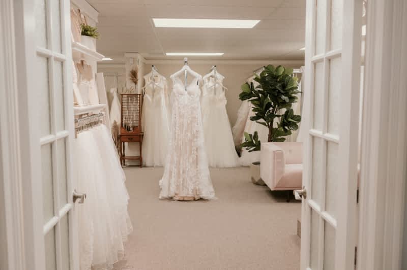 Lindgrens 2024 bridal boutique