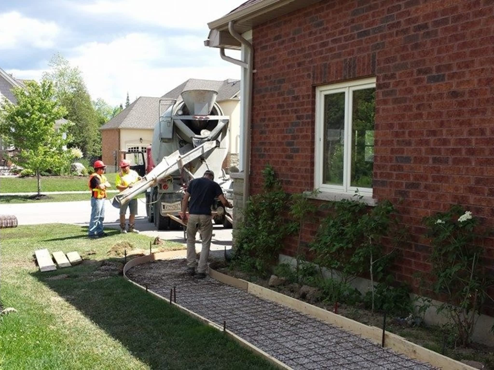 photo Old School Construction