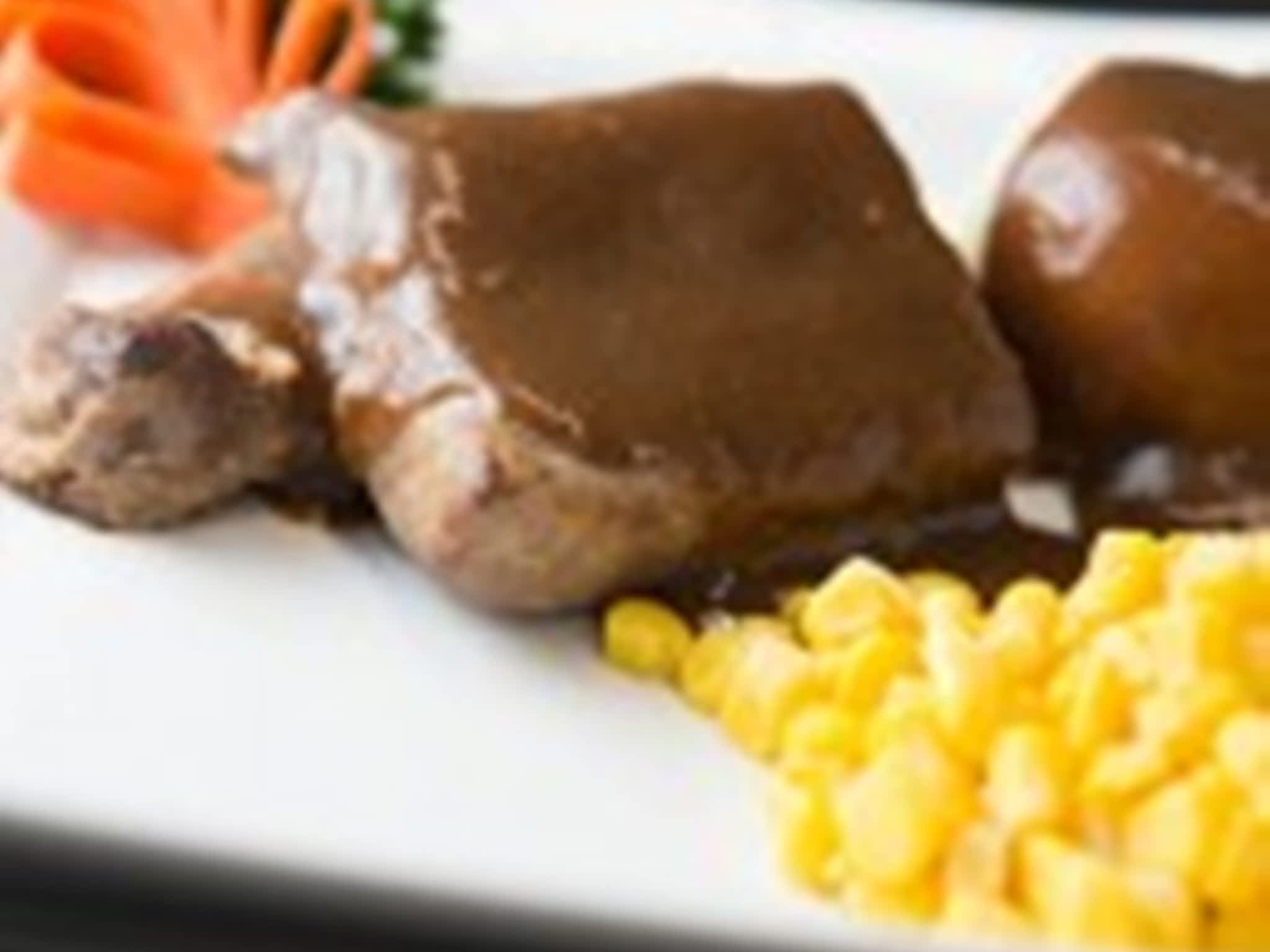 photo Mae's Elite Foods & Catering Inc