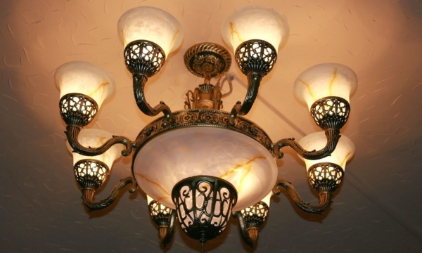 Looking for a beautiful lighting fixture in Montreal?