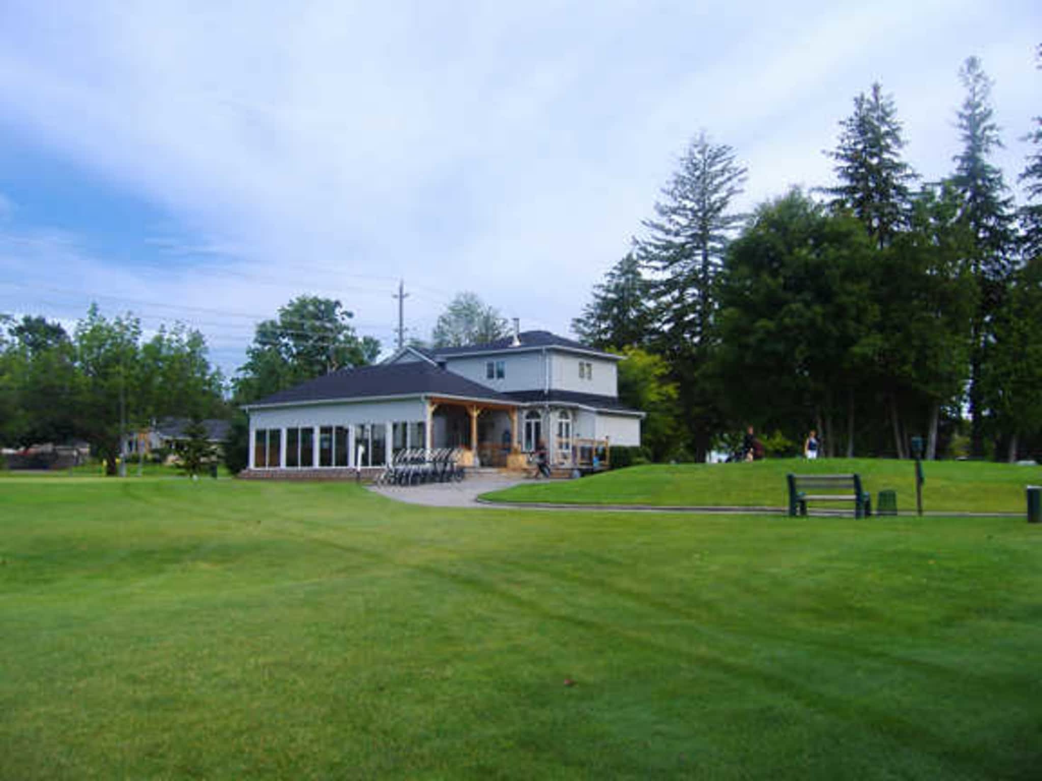 photo Lyndebrook Golf Course