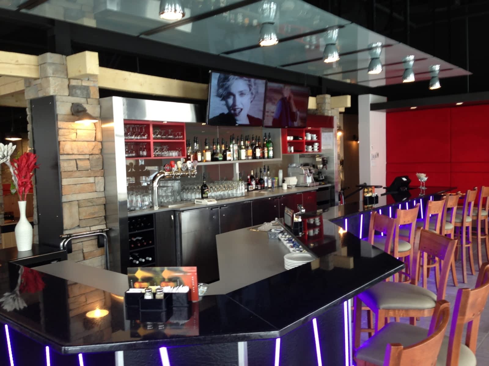 Coq Roti Chicoutimi Horaire D Ouverture 805 Boul Talbot Chicoutimi Qc