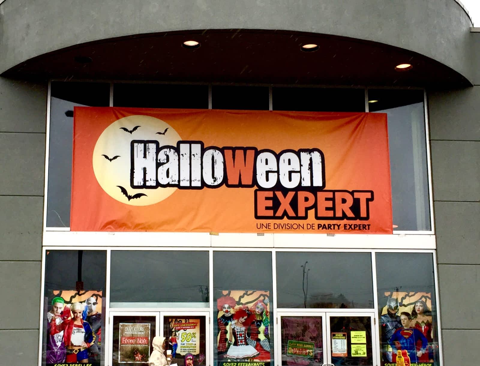 Halloween Expert - 2151, Boul Lapinière, Brossard, Qc