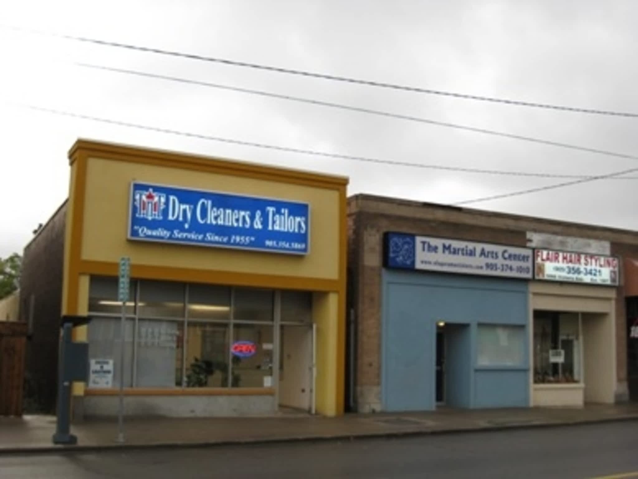 photo T & T One Hour Dry Cleaning