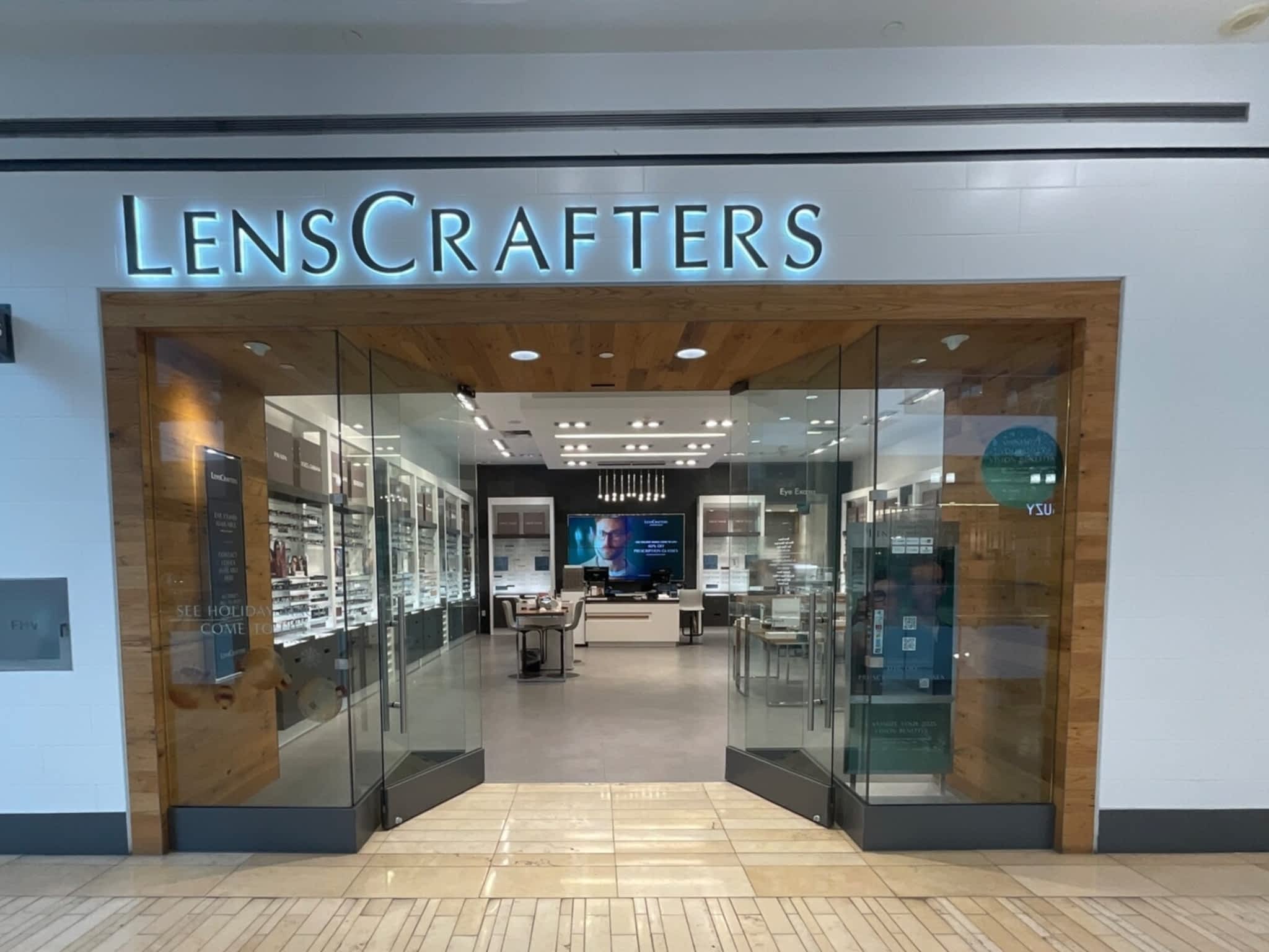 photo LensCrafters