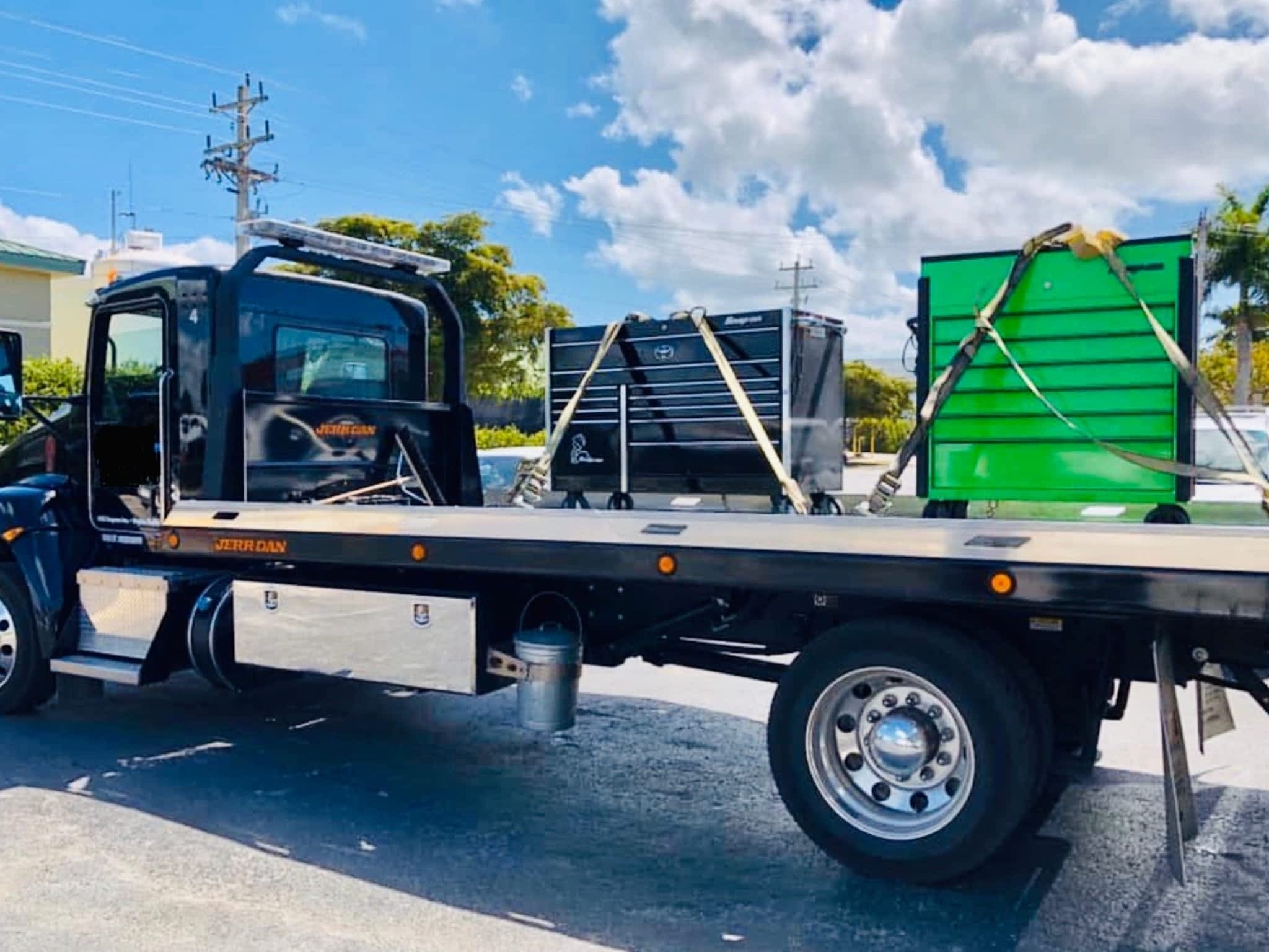 photo Towing Laval Ouest