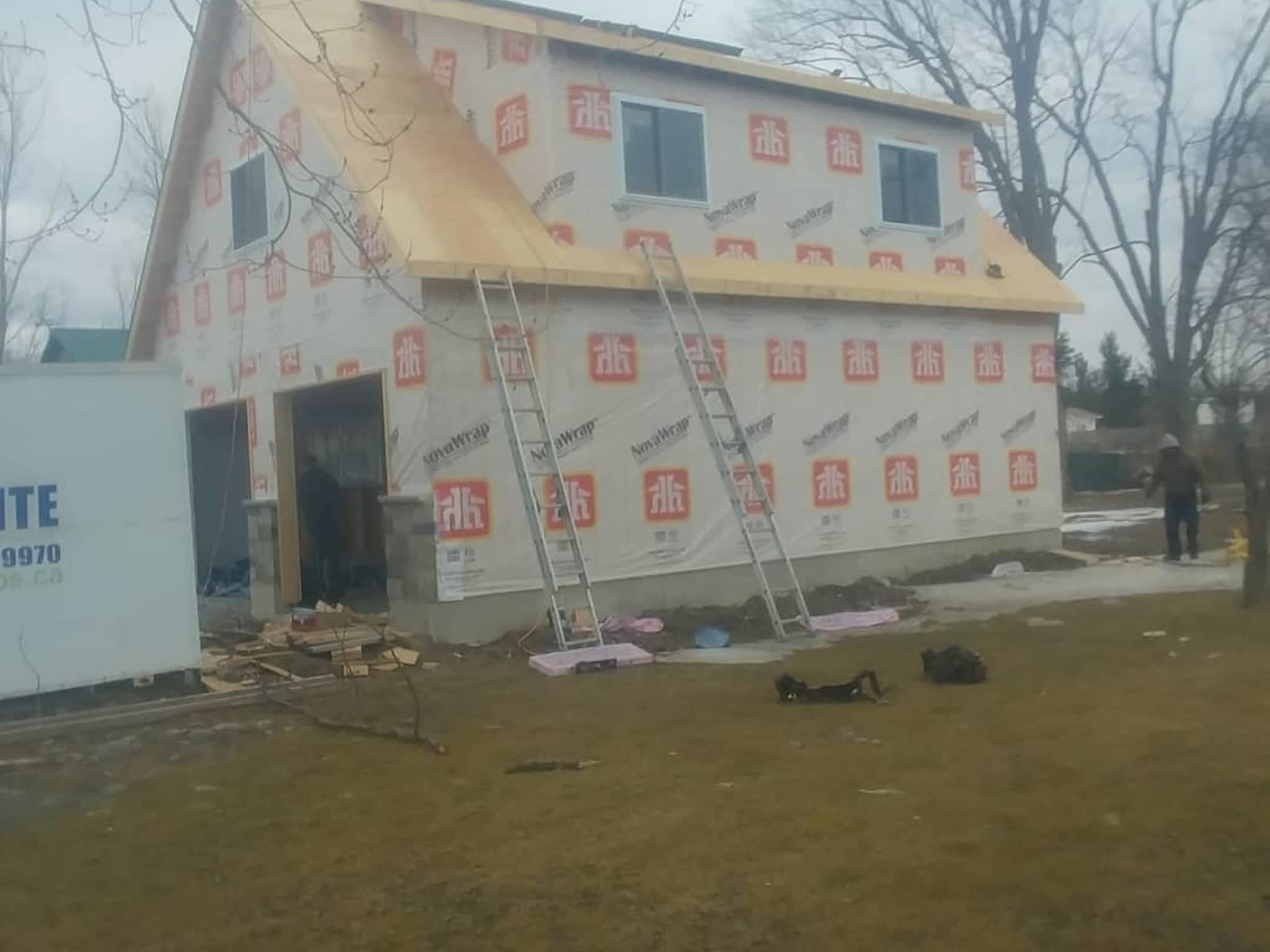 photo Pro.Found Roofing