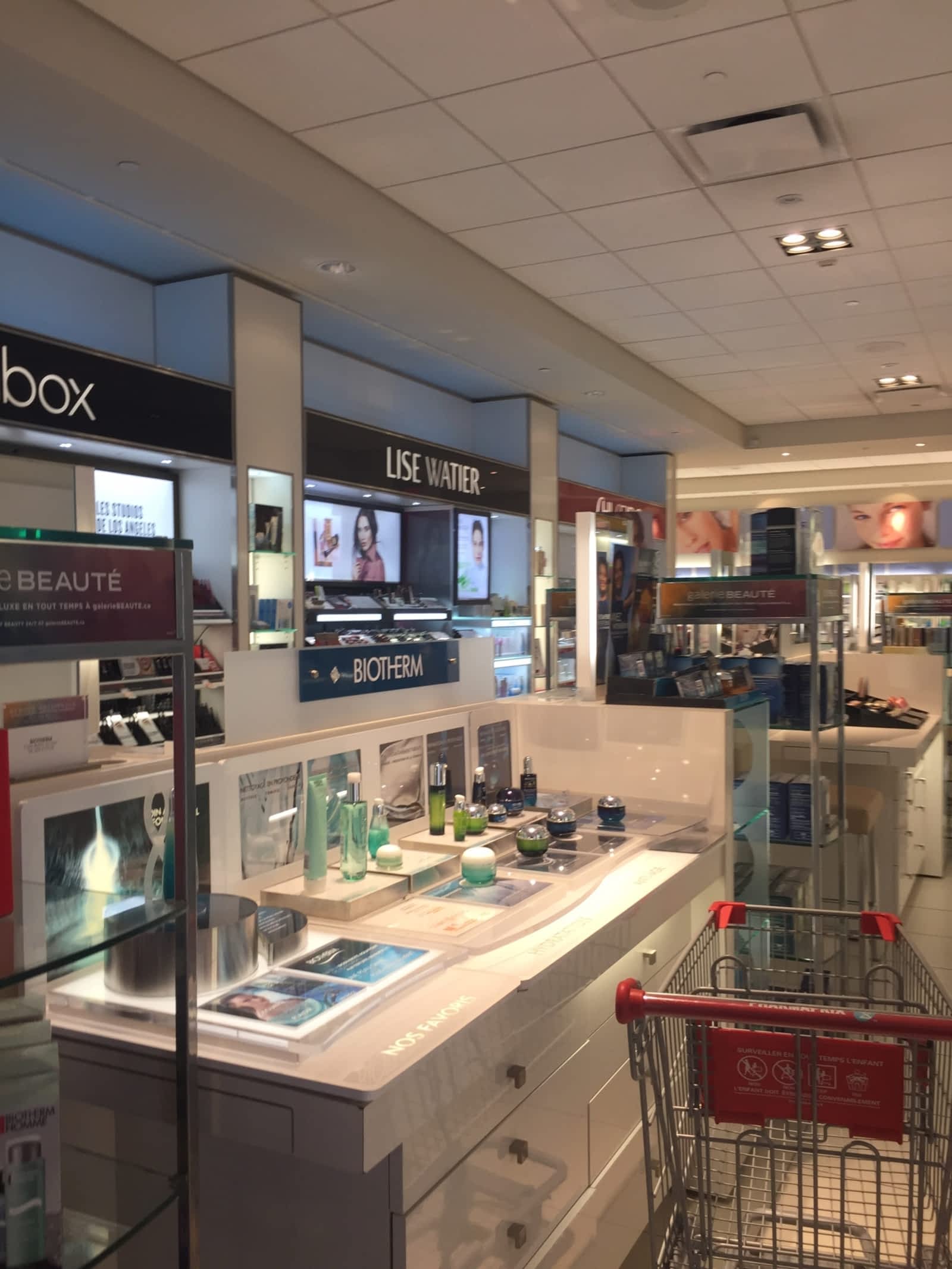 Pharmaprix Horaire d'ouverture 738, Place du Commerce, Montréal, QC