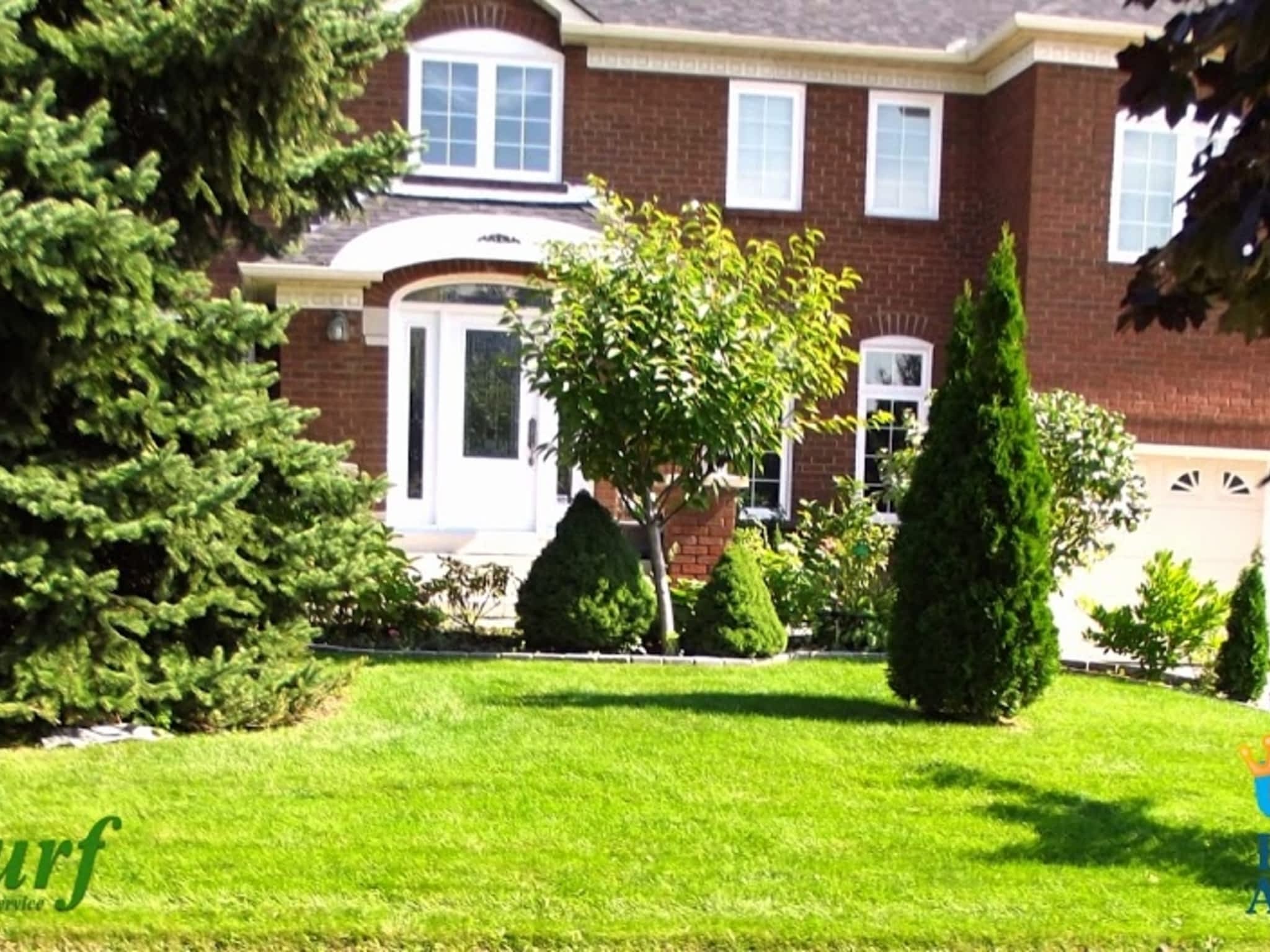 photo Hometurf Lawn Care Service