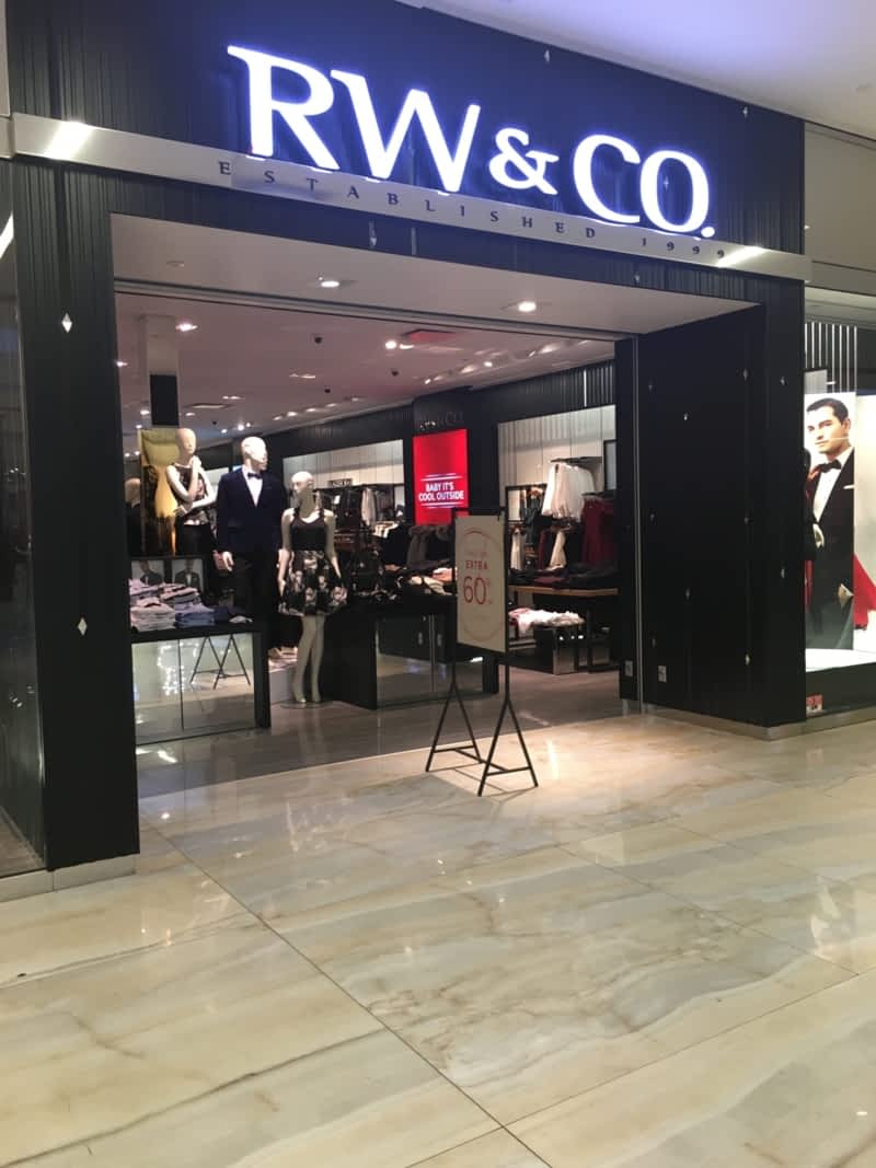 RW & CO  West Edmonton Mall