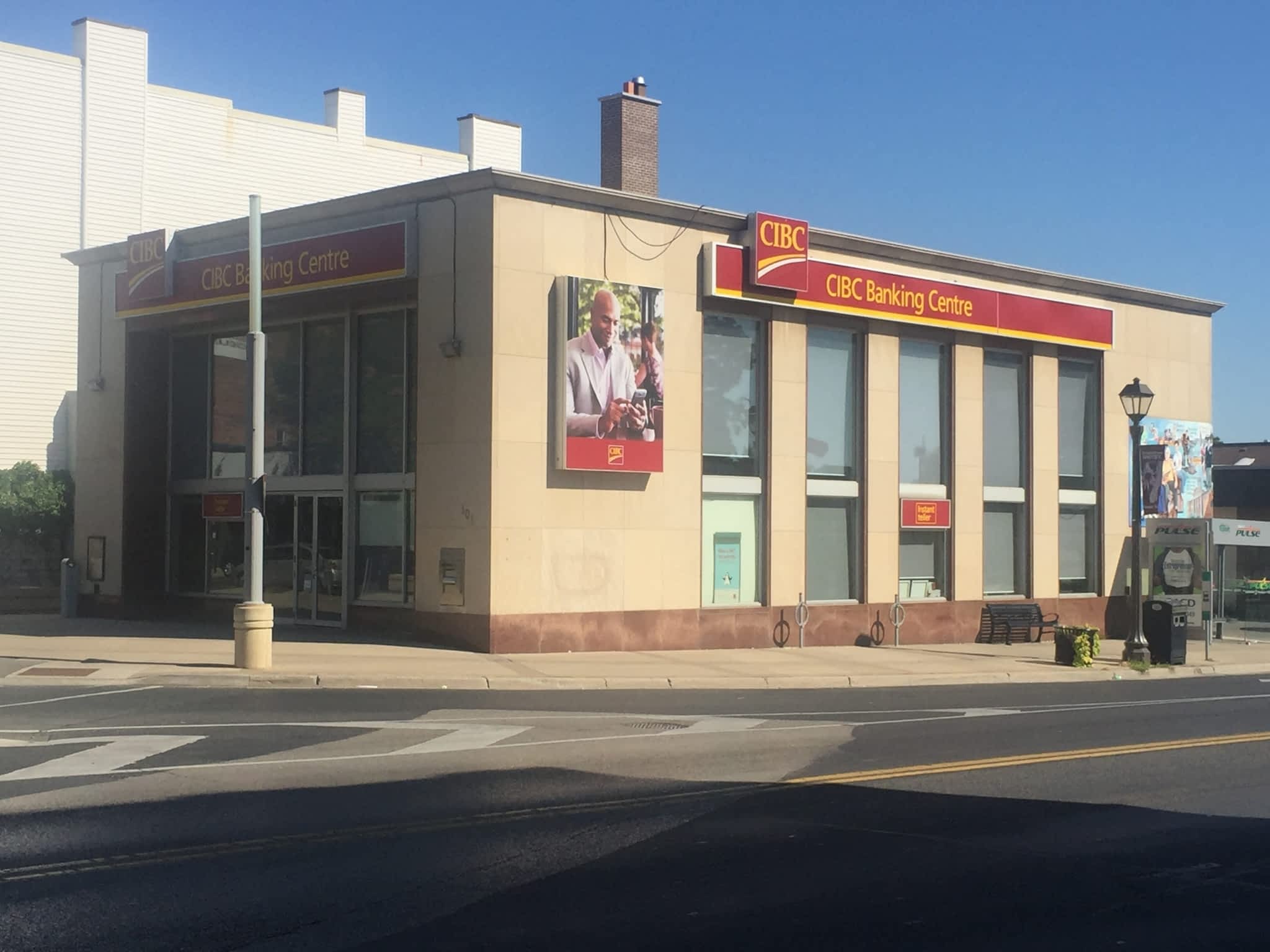 photo CIBC Branch with ATM