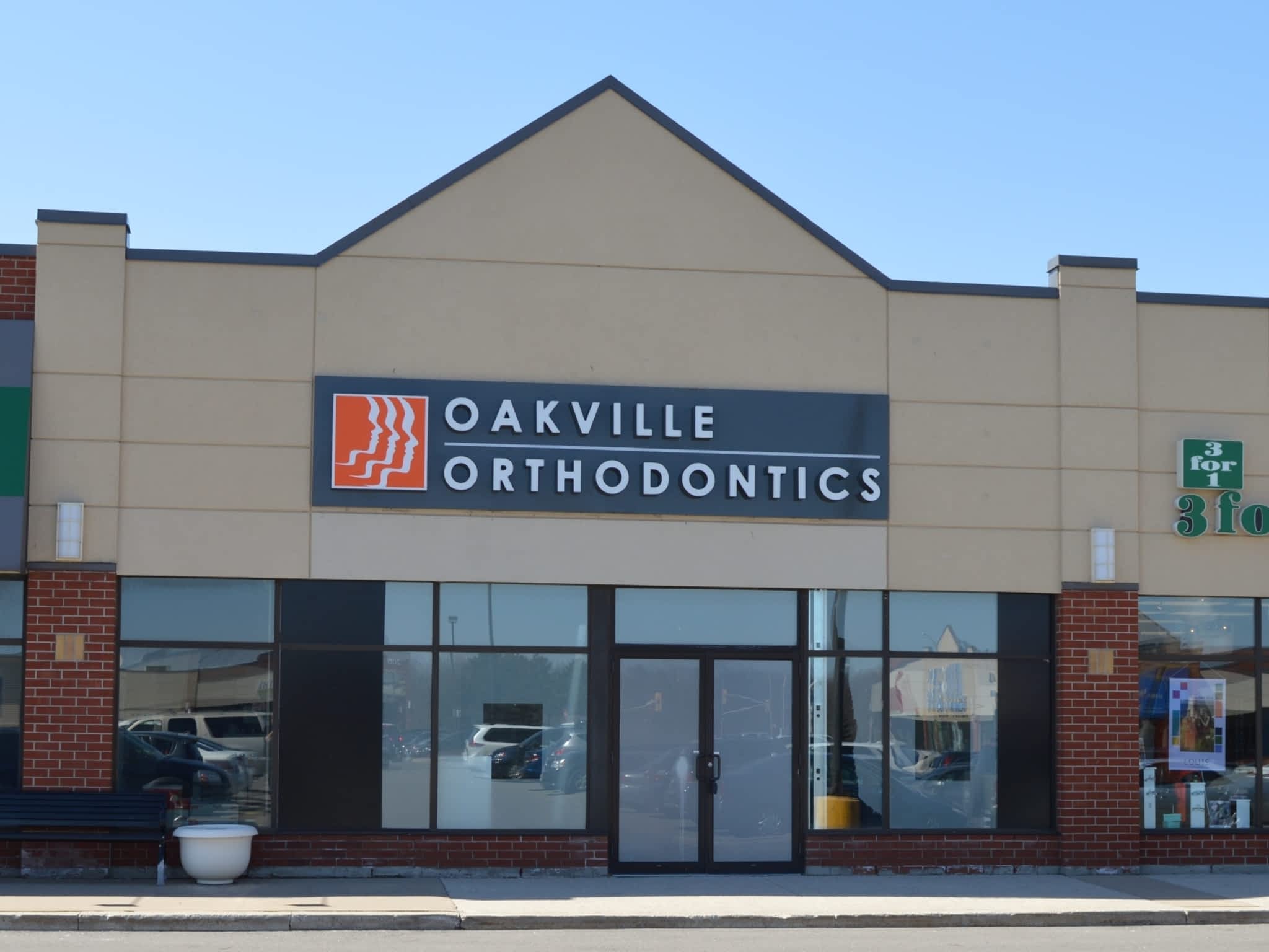 photo Oakville Orthodontics