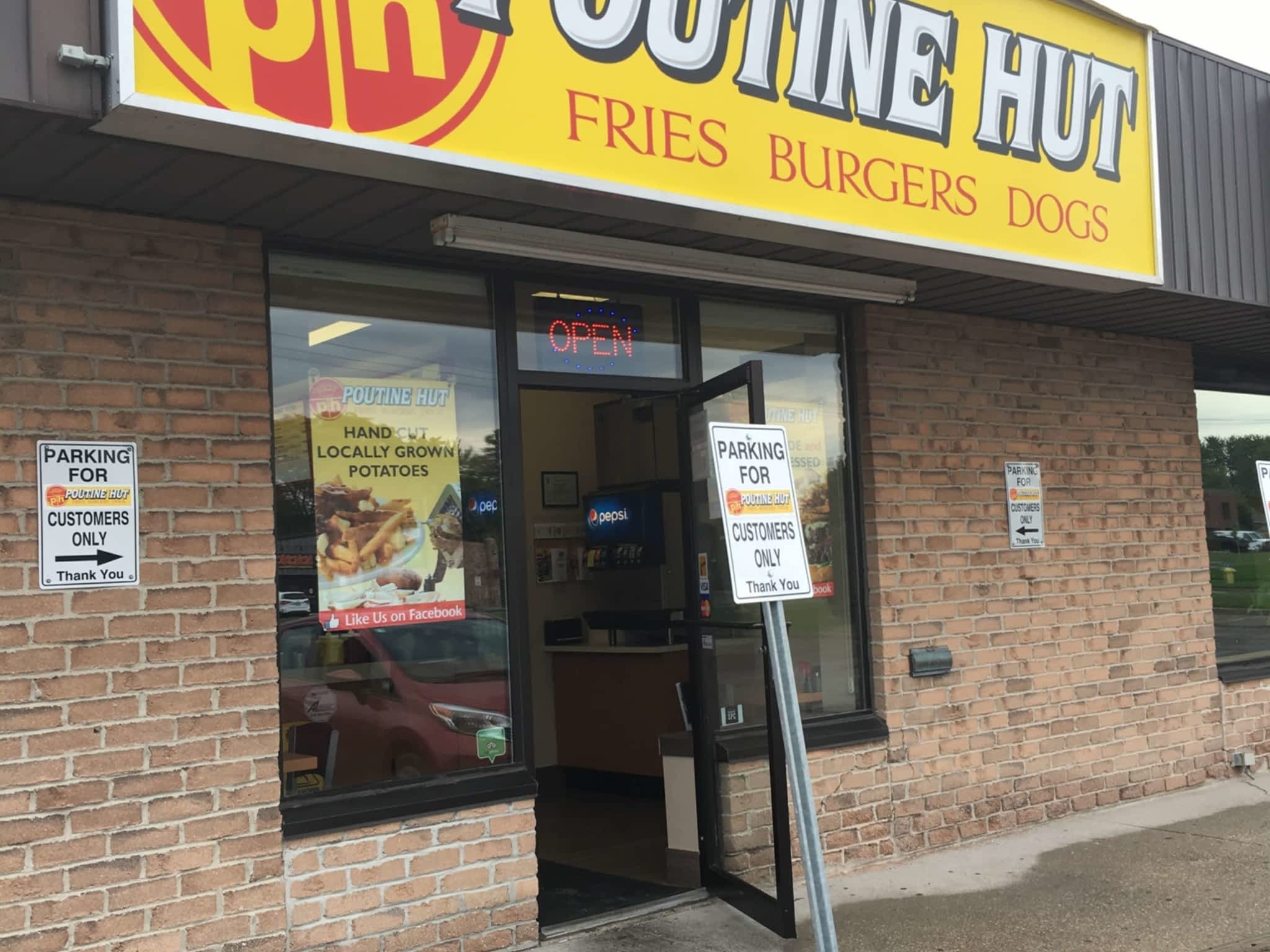 photo Poutine Hut