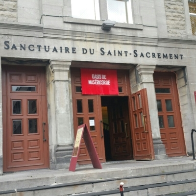 Sanctuaire du Saint-Sacrement - Churches & Other Places of Worship